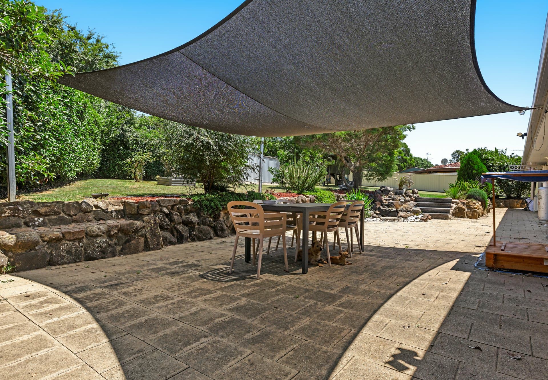 24 Gilbert Crescent, Warwick, Warwick - Thumbnail 2