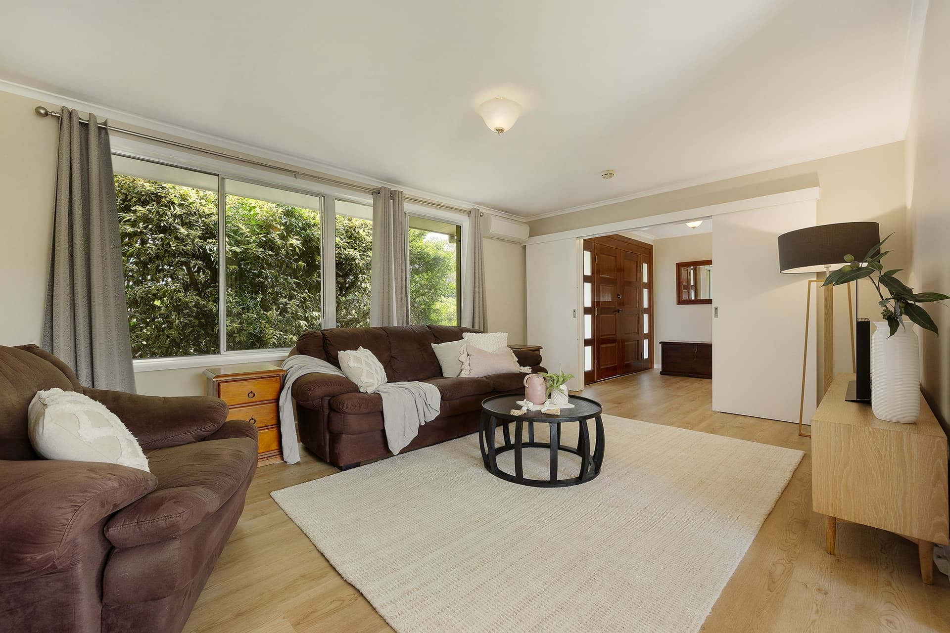 326 Southern Cross Drive, Macgregor, Macgregor - Thumbnail 2