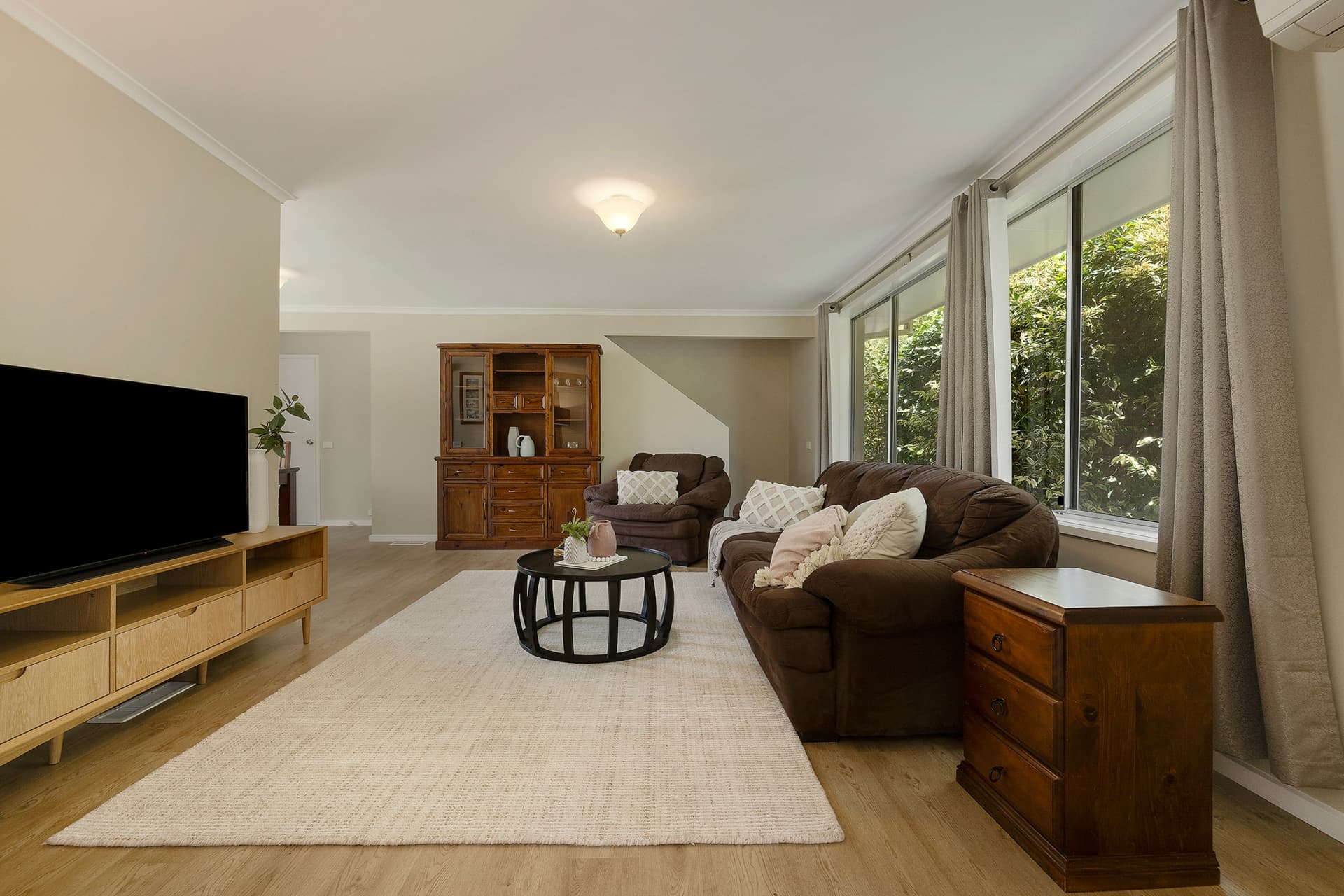 326 Southern Cross Drive, Macgregor, Macgregor - Thumbnail 3