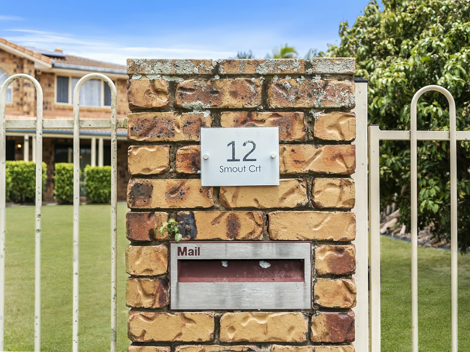 12 Smout Court, Sandstone Point, Sandstone Point - Thumbnail 3