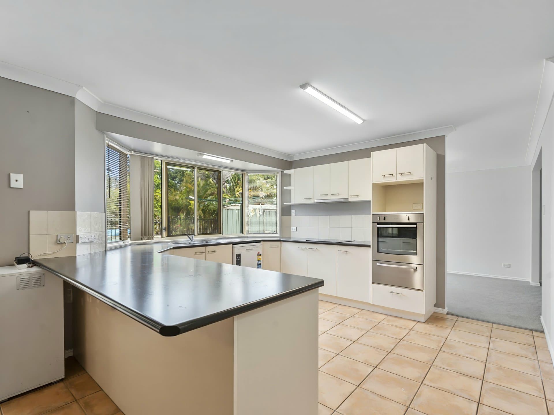 12 Smout Court, Sandstone Point, Sandstone Point - Thumbnail 7