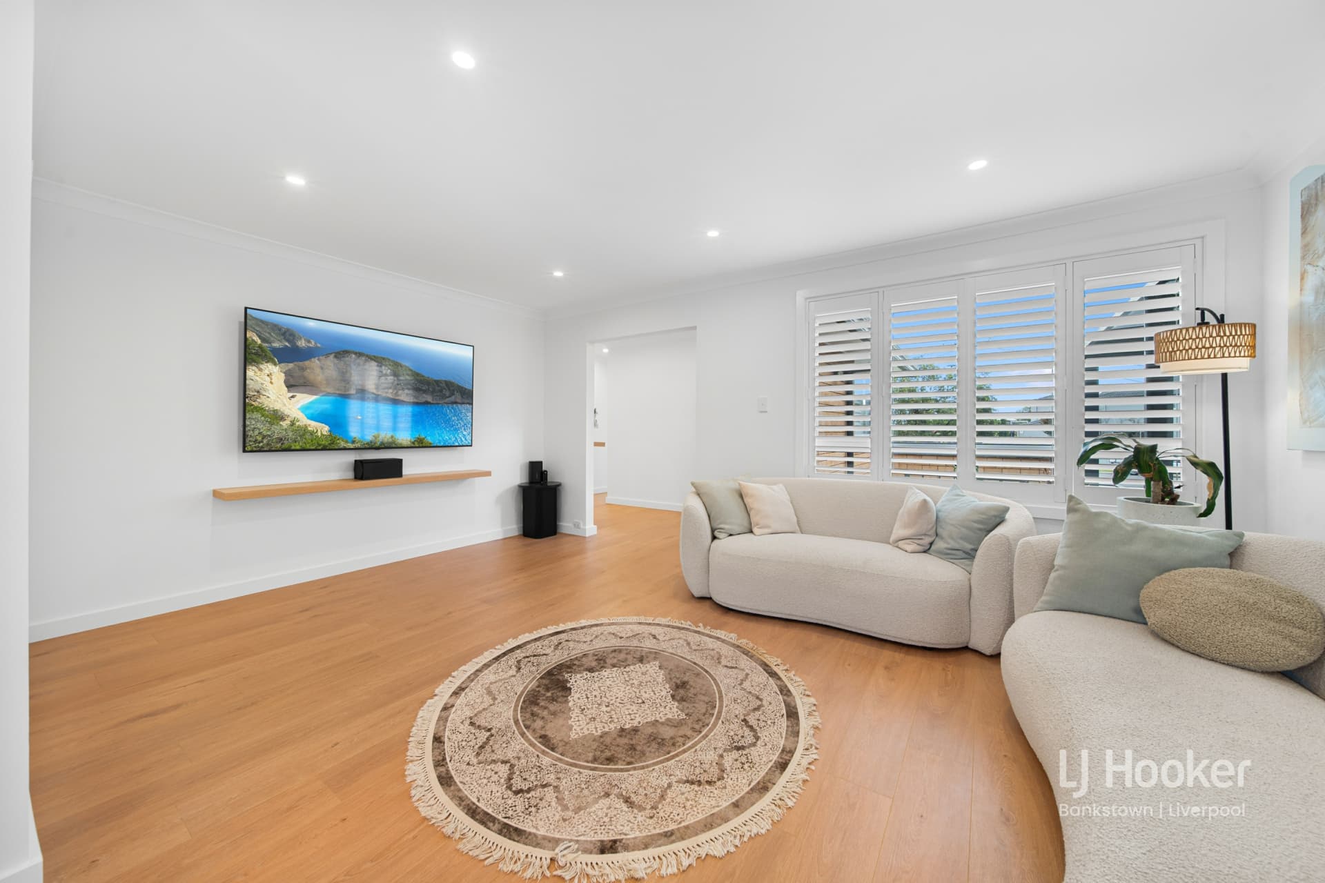 7 Bell Place, Moorebank, Moorebank - Thumbnail 3
