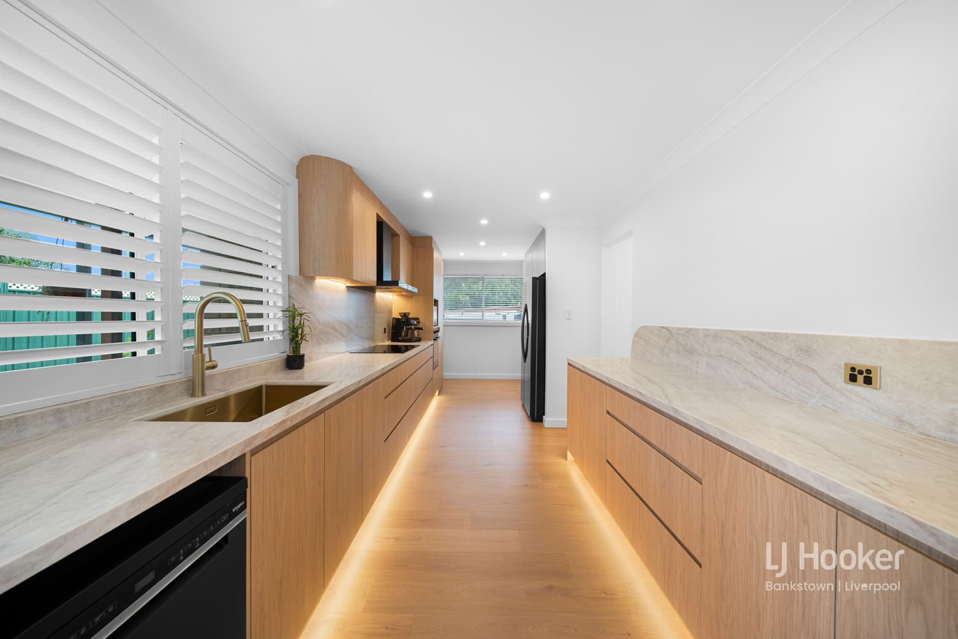 7 Bell Place, Moorebank, Moorebank - Thumbnail 6