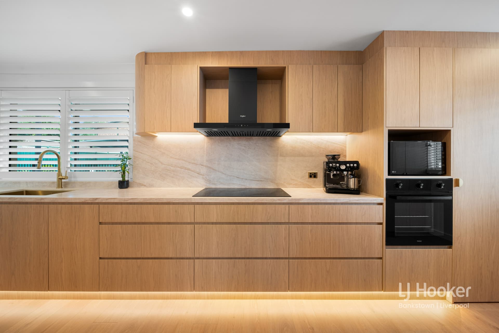7 Bell Place, Moorebank, Moorebank - Thumbnail 7