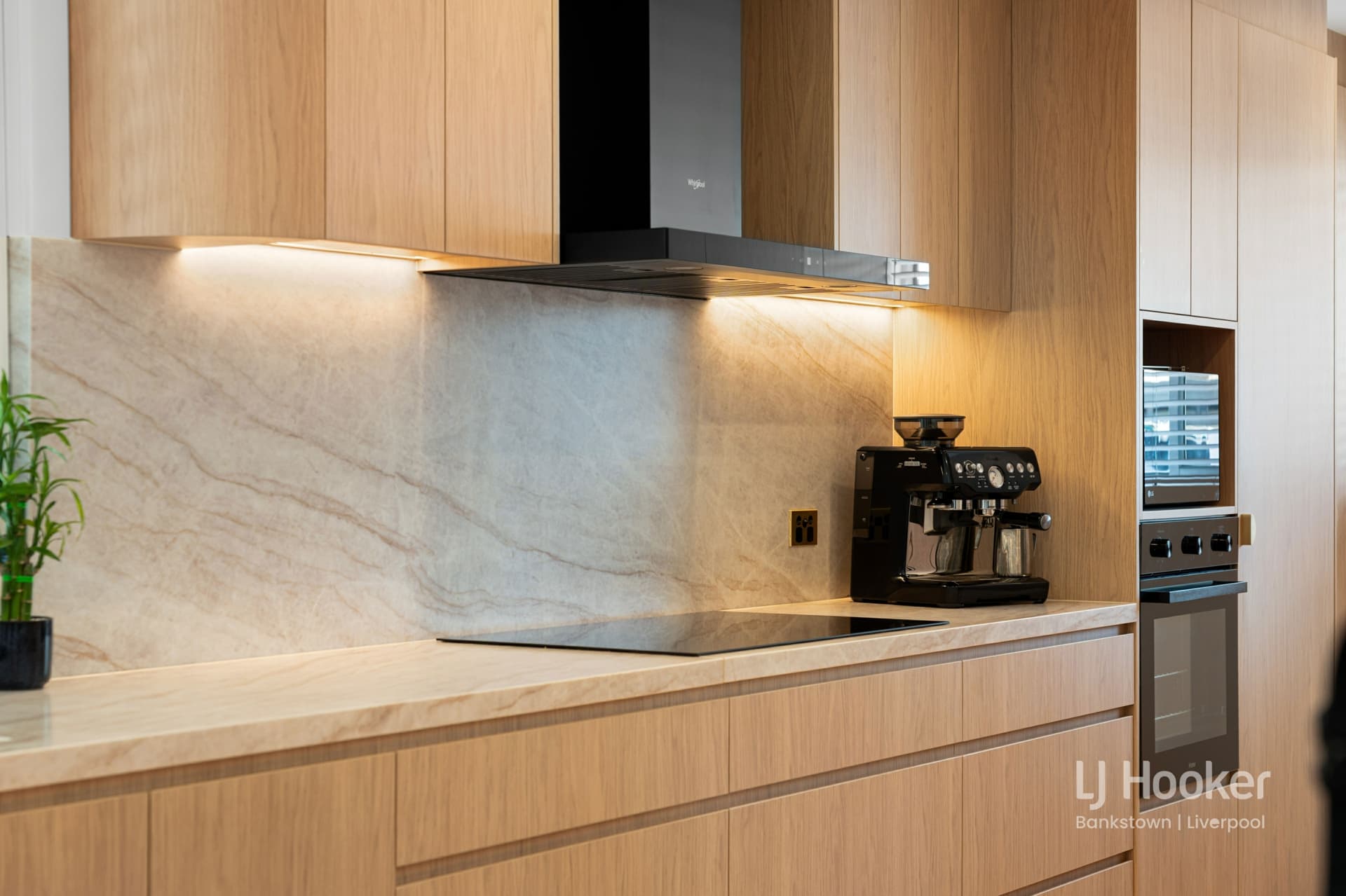 7 Bell Place, Moorebank, Moorebank - Thumbnail 8