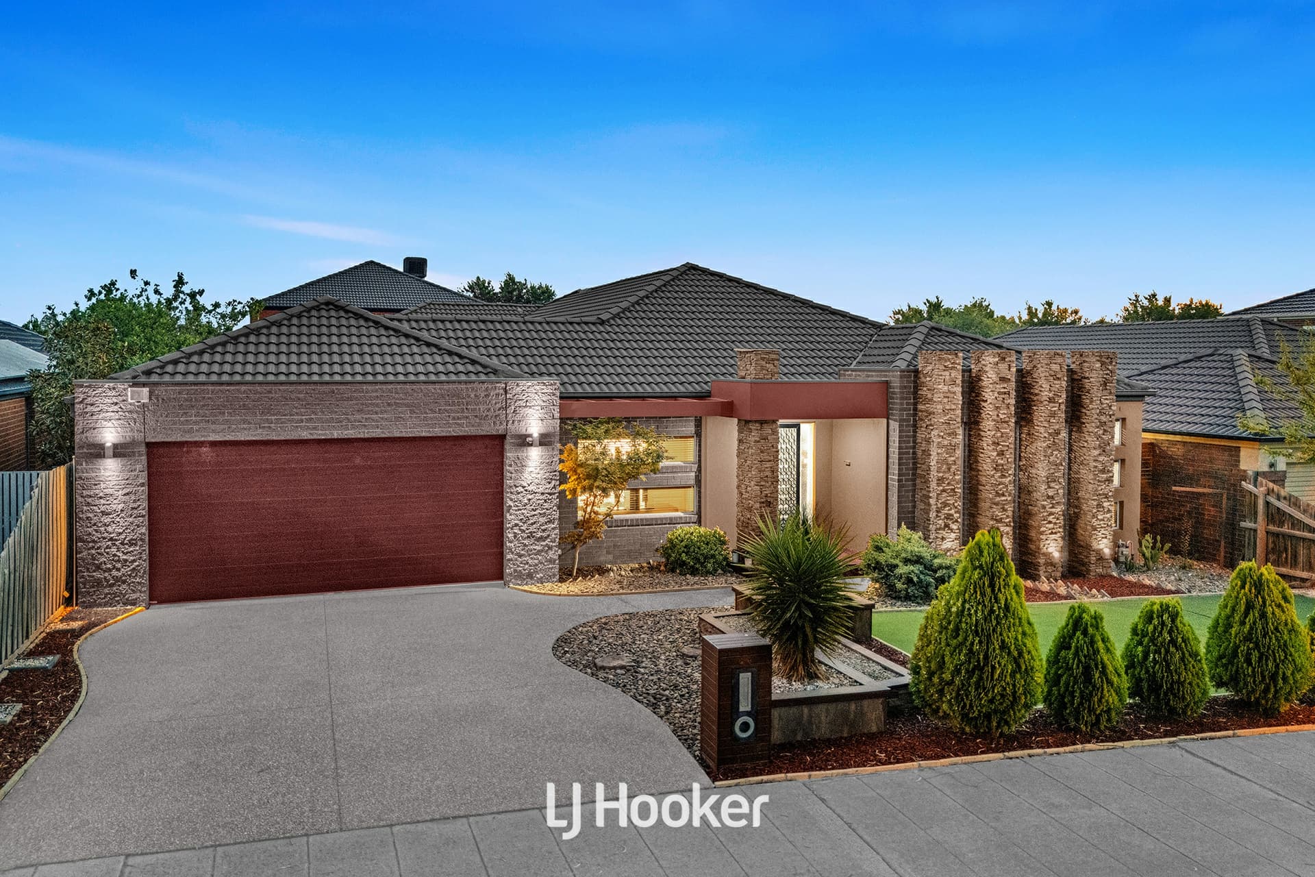 84 Aylmer Road, Lynbrook, Lynbrook - Thumbnail 2