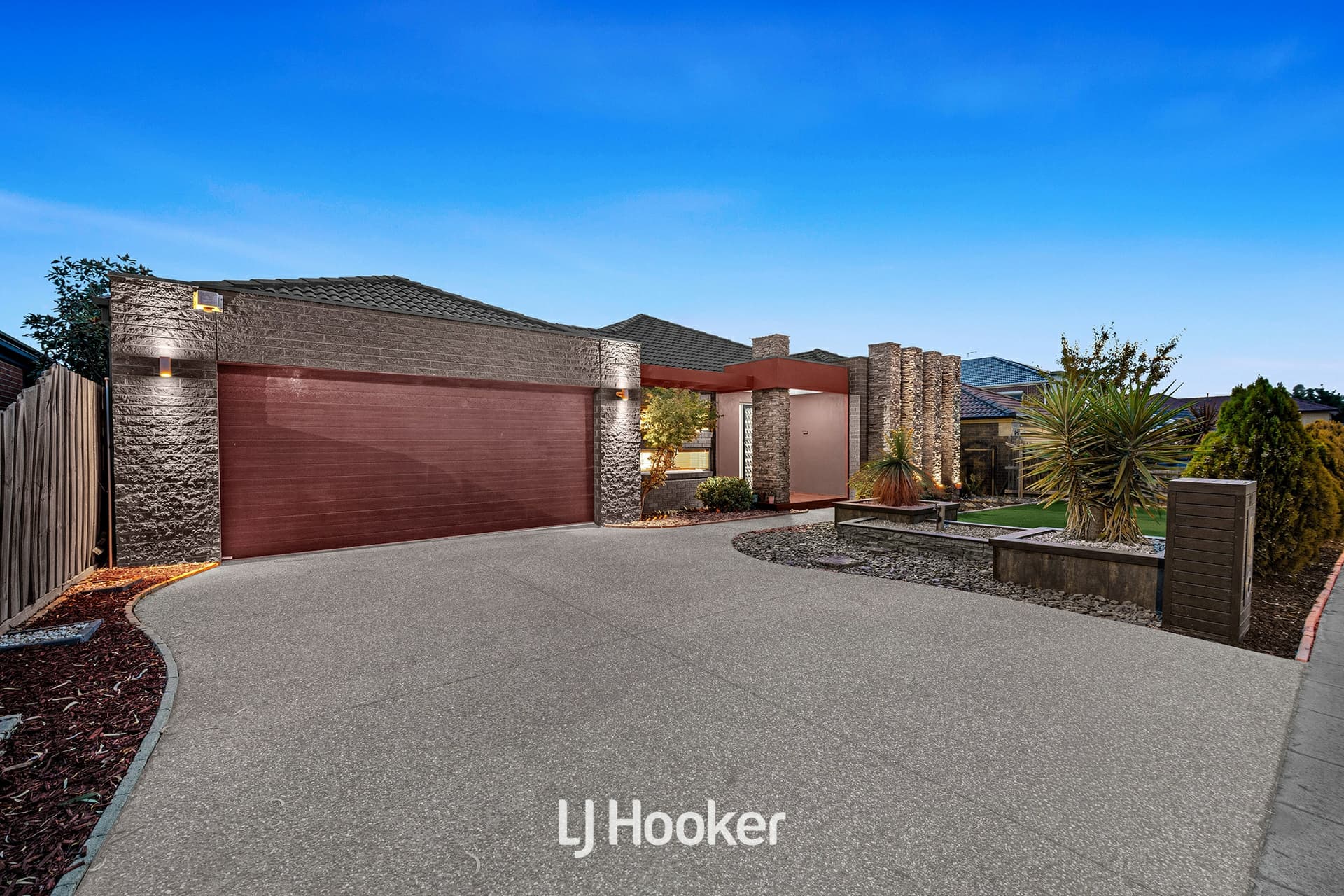 84 Aylmer Road, Lynbrook, Lynbrook - Thumbnail 3