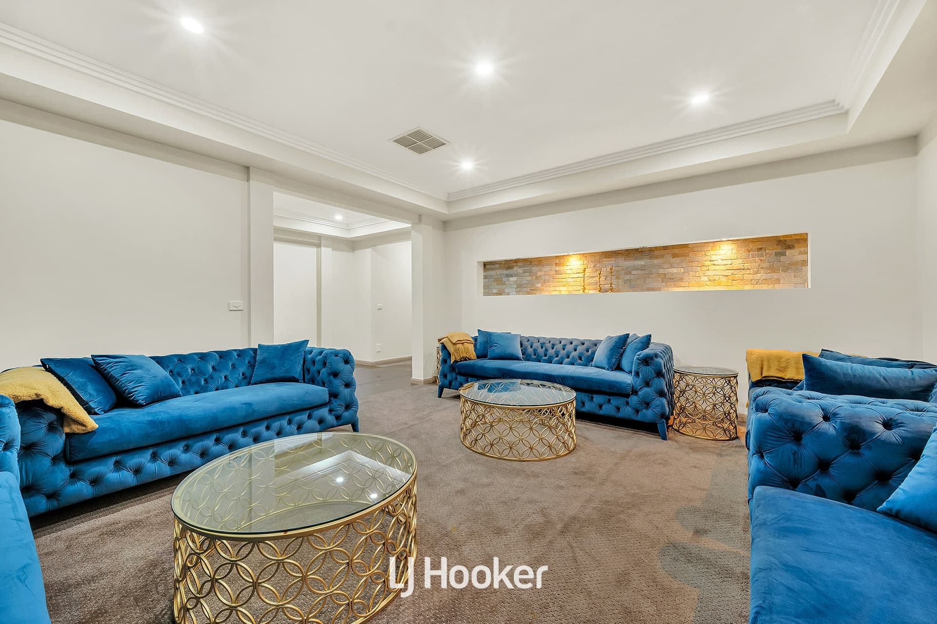 84 Aylmer Road, Lynbrook, Lynbrook - Thumbnail 4