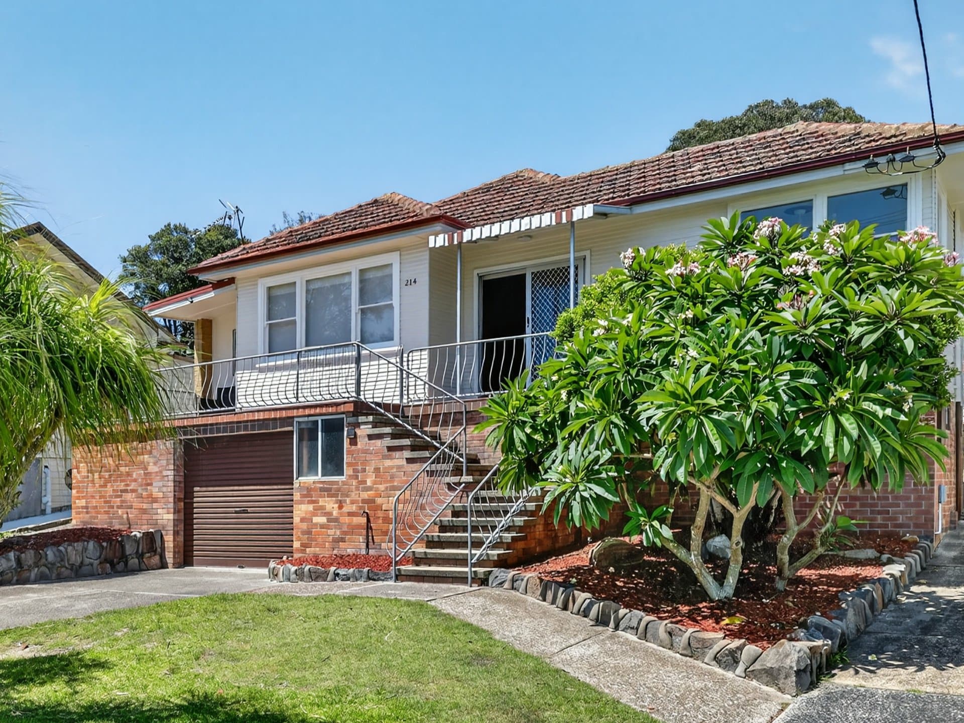 214 Parbury Road, Swansea, Swansea - Image 1