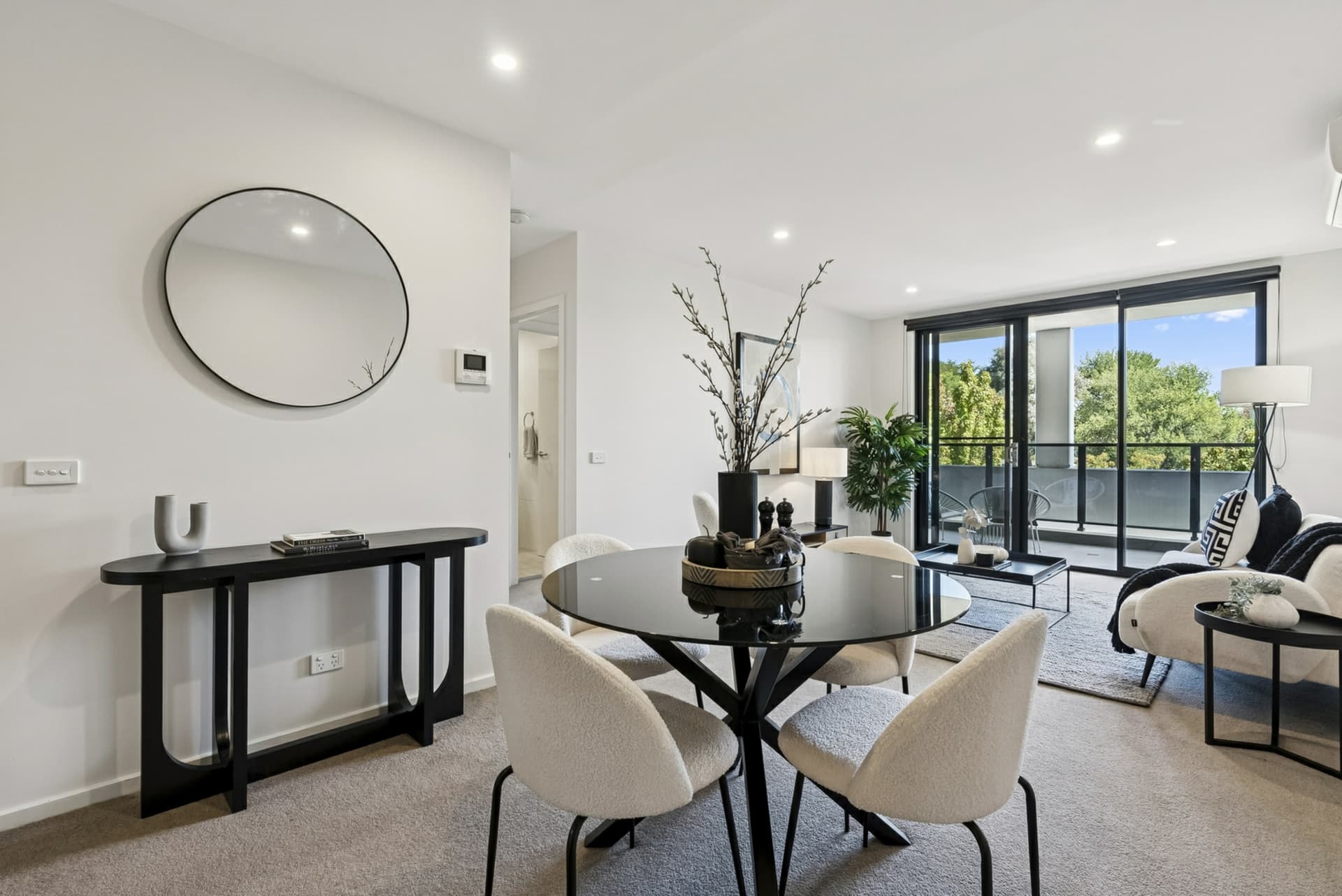 33/109 Canberra Avenue, Griffith, Griffith - Thumbnail 3