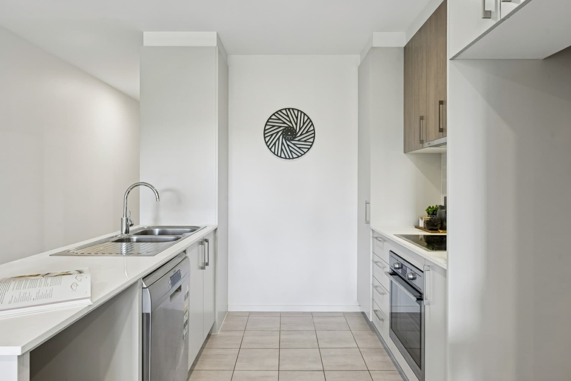 33/109 Canberra Avenue, Griffith, Griffith - Thumbnail 8