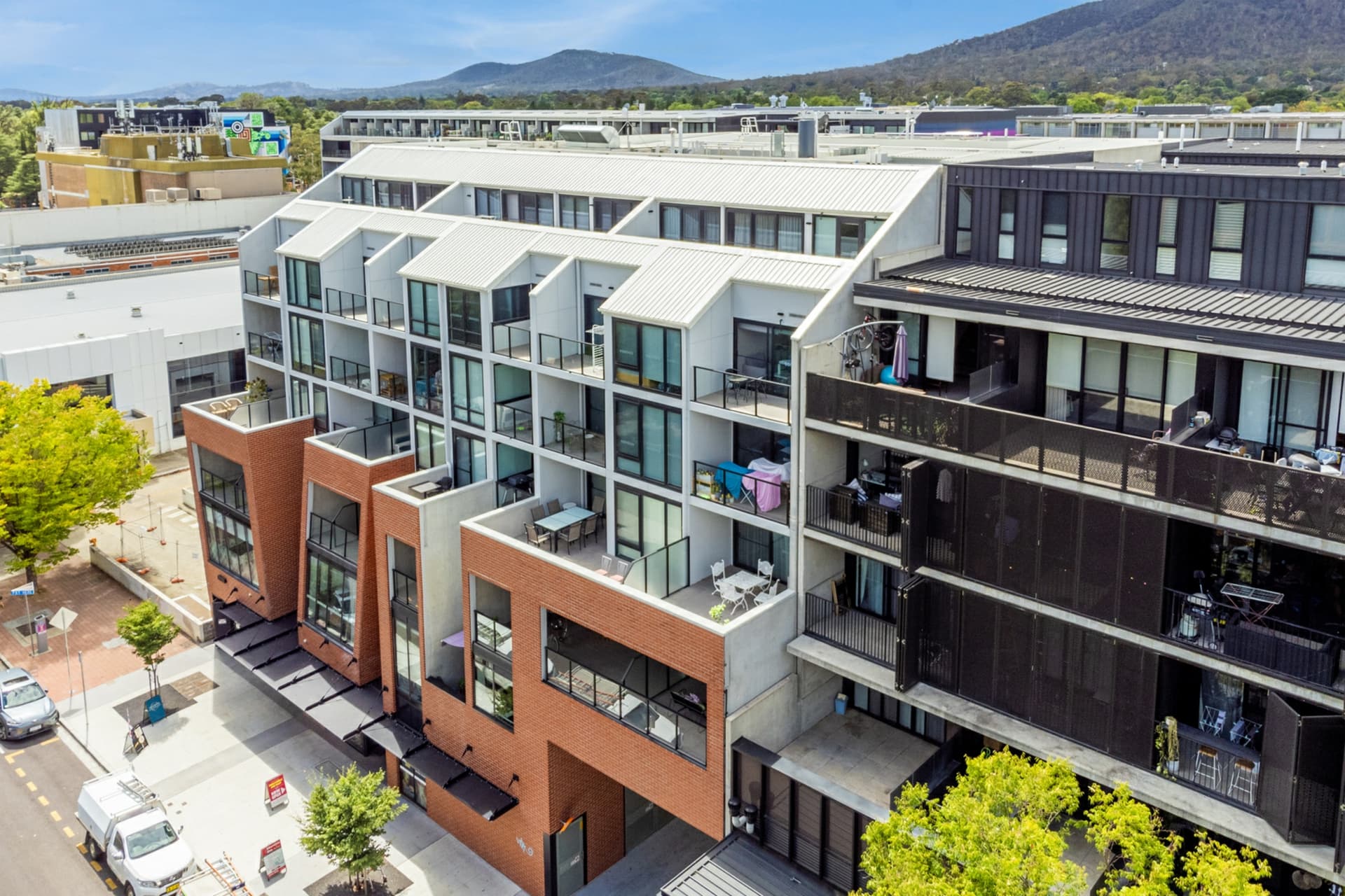212/42 Mort Street, Braddon, Braddon - Thumbnail 5