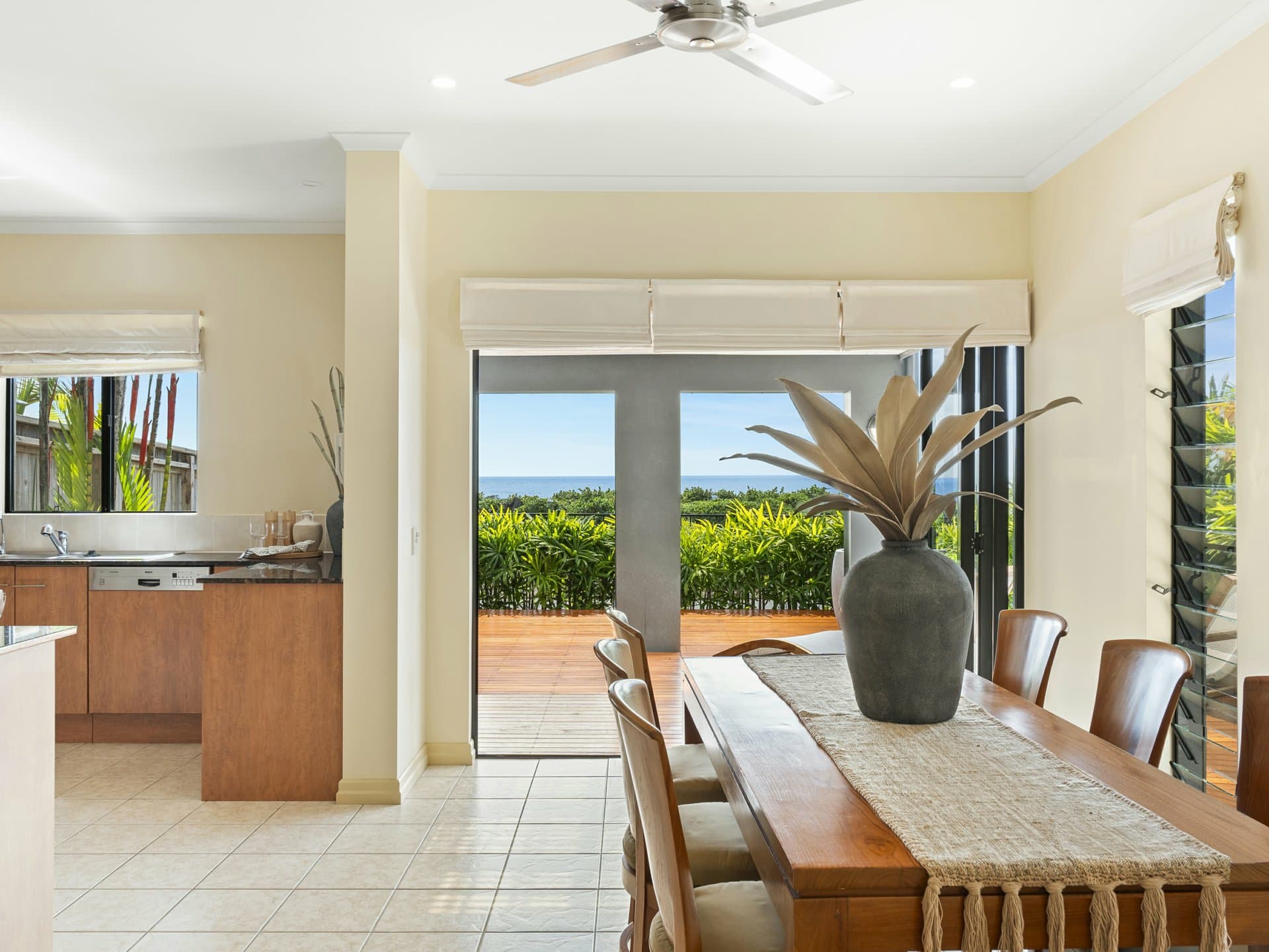 12/5-7 Arlington Esplanade, Clifton Beach, Clifton Beach - Thumbnail 5