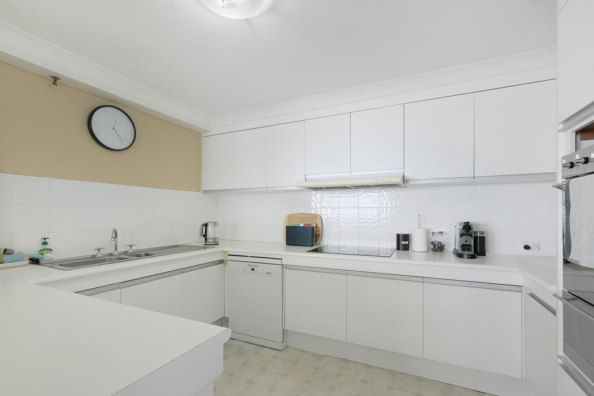 93/4 Thornton Street, Surfers Paradise, Surfers Paradise - Thumbnail 6