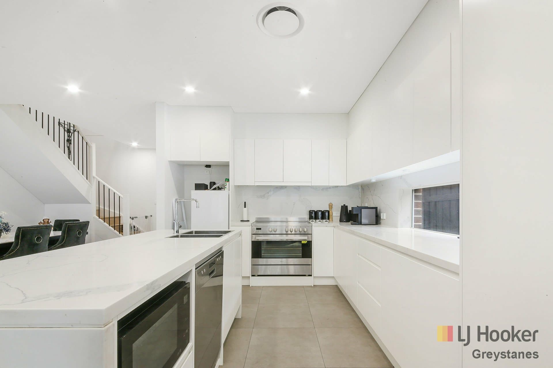 15B Runyon Avenue, Greystanes, Greystanes - Thumbnail 2