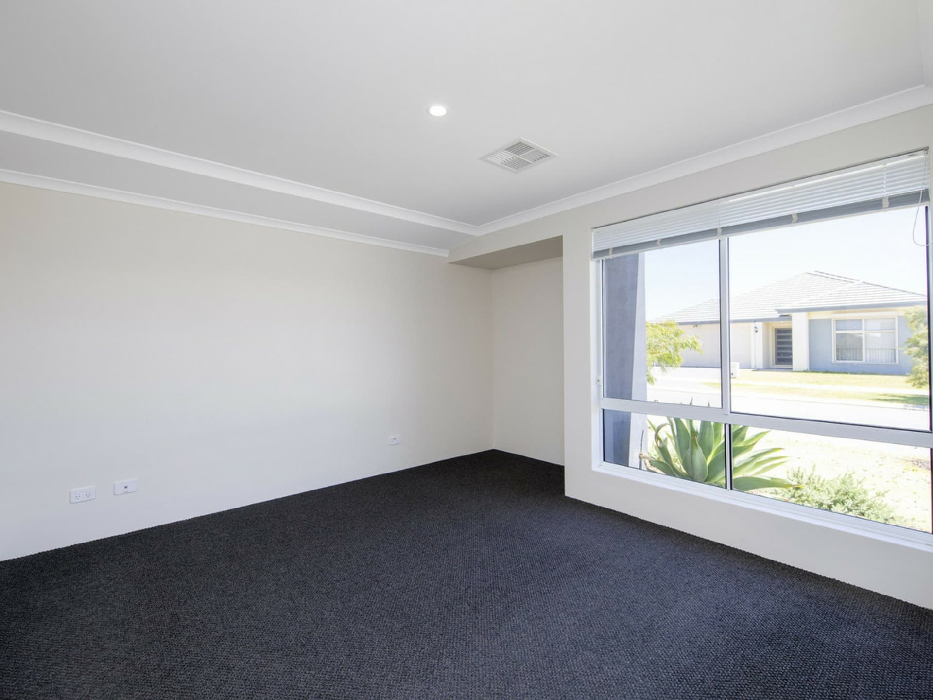 25 Broadgate Boulevard, Yanchep, Yanchep - Thumbnail 8