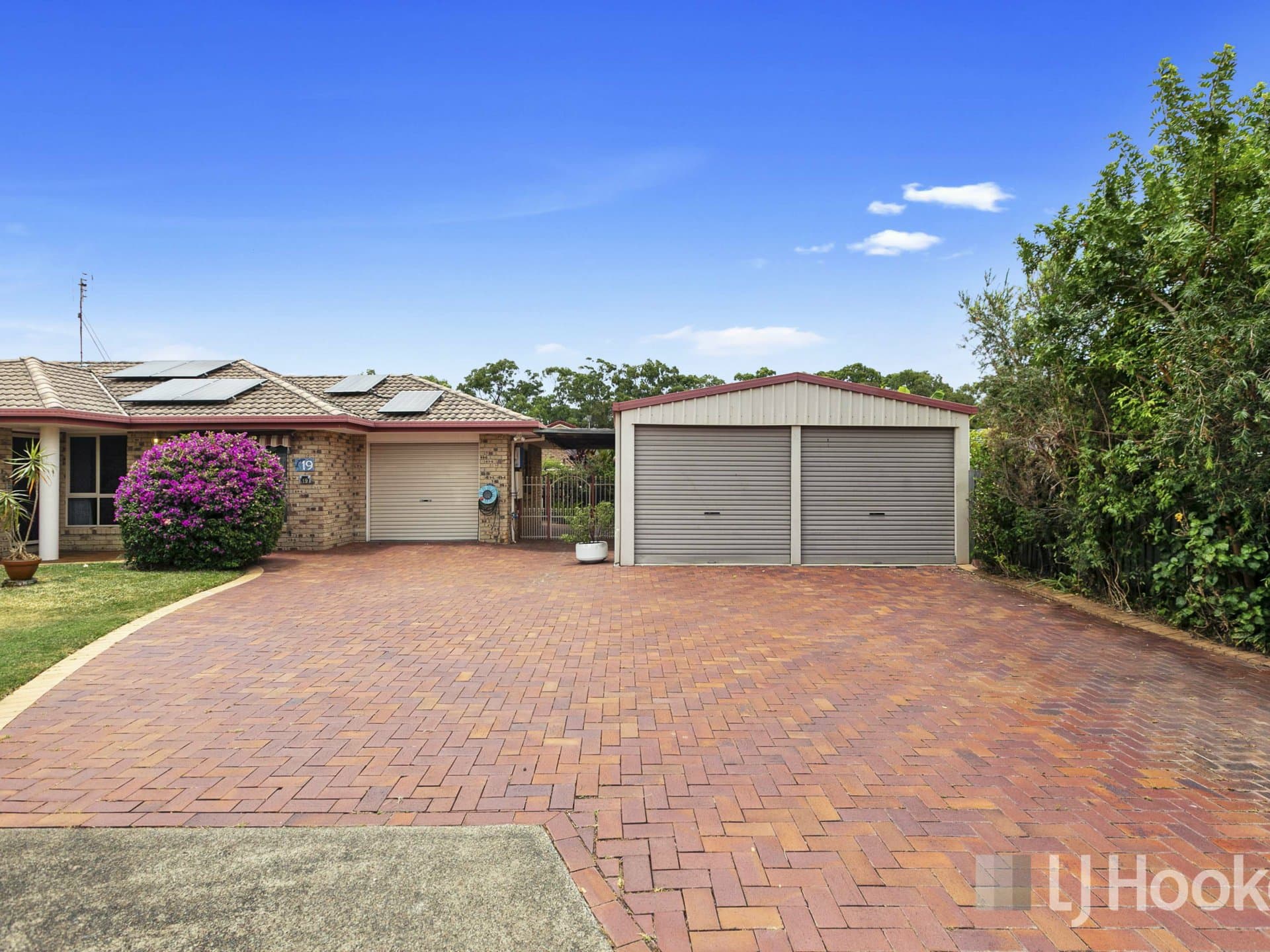 19 Earls Court, Point Vernon, Point Vernon - Thumbnail 2