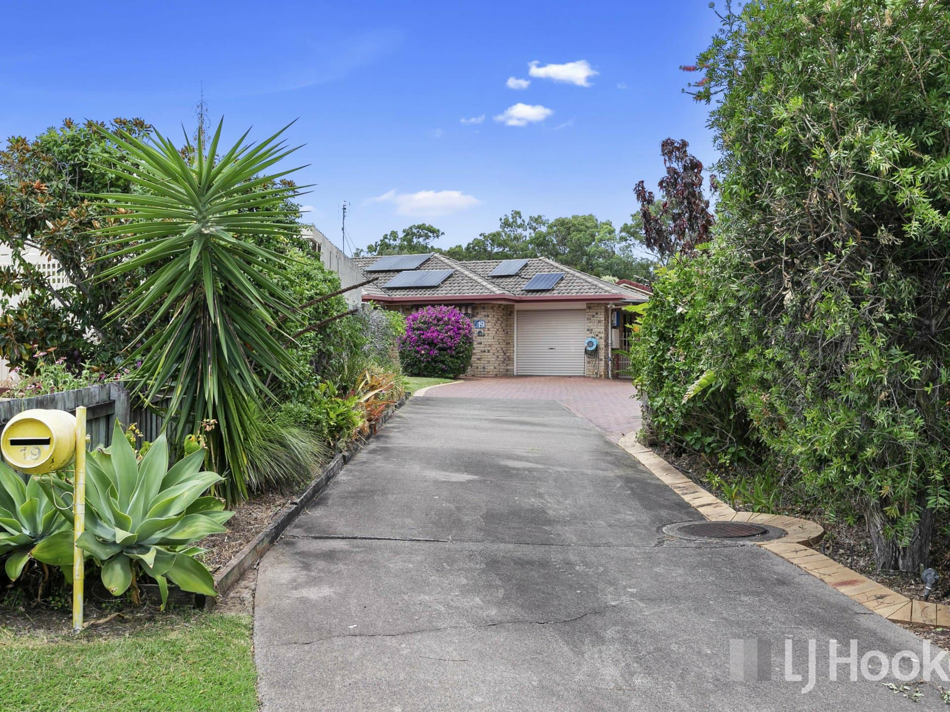 19 Earls Court, Point Vernon, Point Vernon - Thumbnail 3