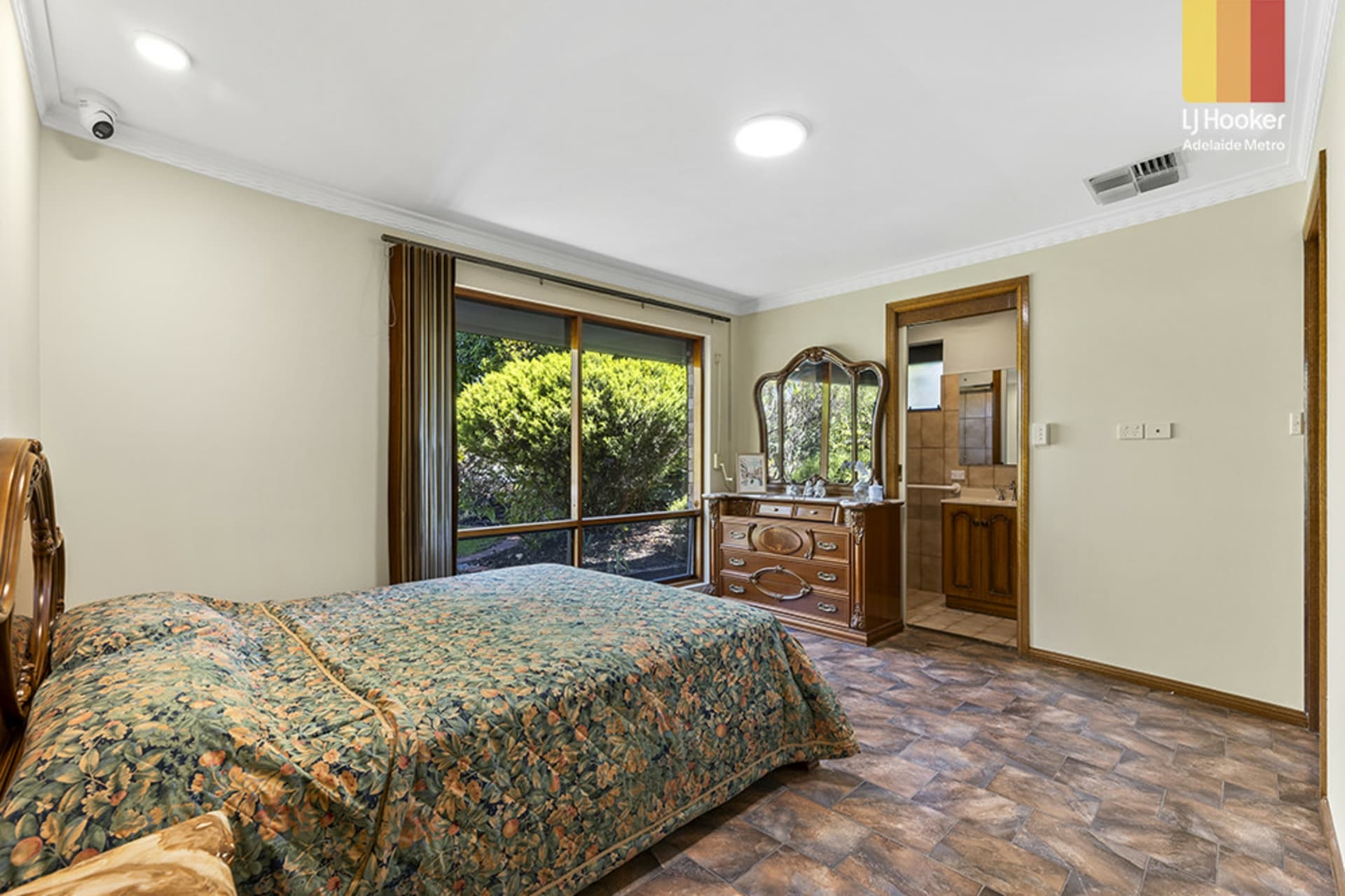 1077 Lower North East Road, Highbury, Highbury - Thumbnail 8