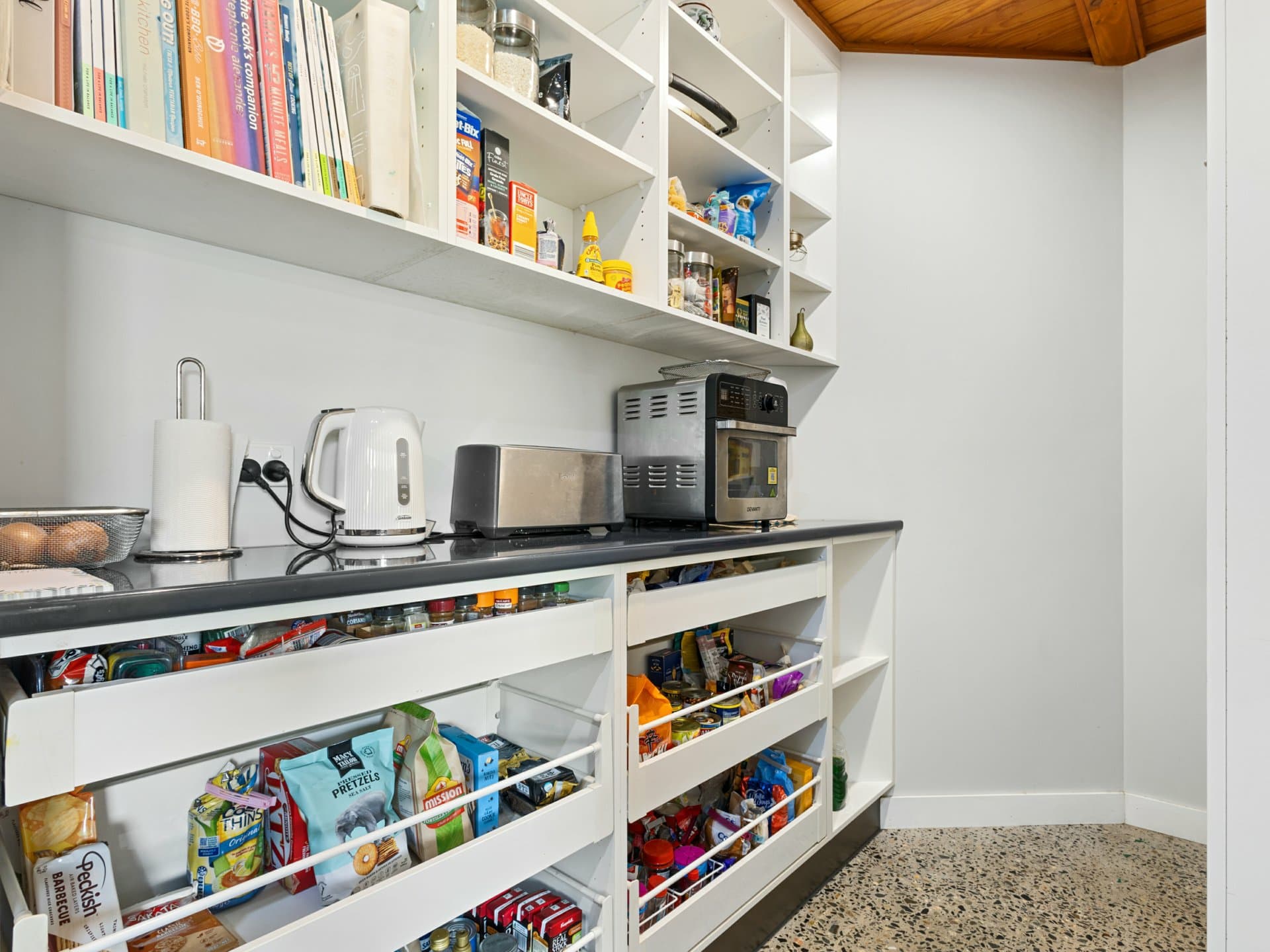18 Lomond Close, Edge Hill, Edge Hill - Thumbnail 8