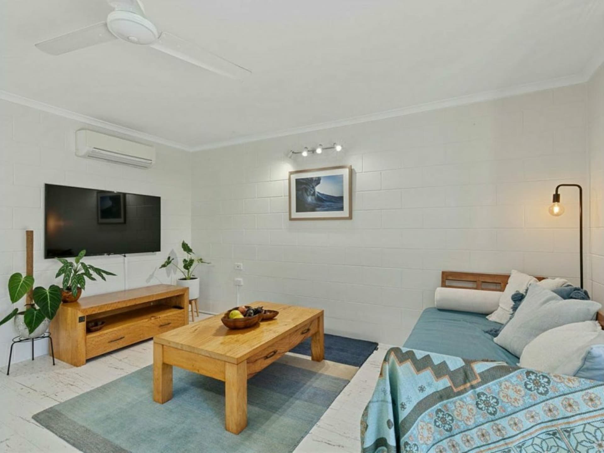 8/2 Mcpherson Close, Edge Hill, Edge Hill - Image 1