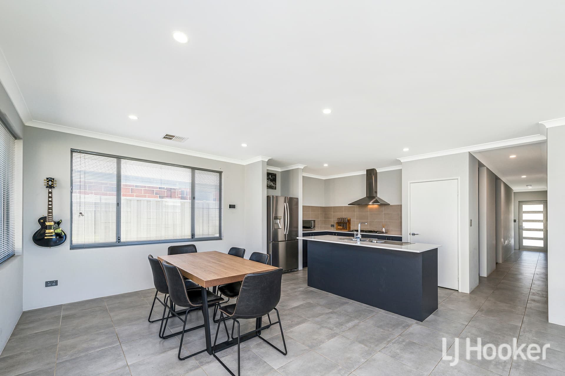 166 Kokoda Boulevard, Byford, Byford - Thumbnail 4