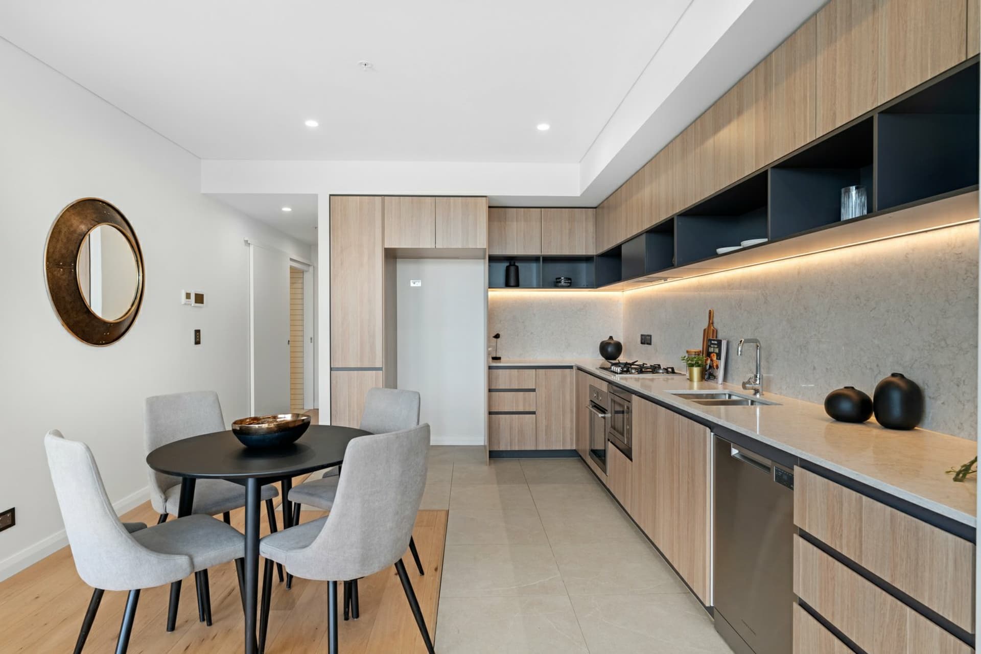 Apartment 705/5 Regent Street, Petersham, Petersham - Thumbnail 8