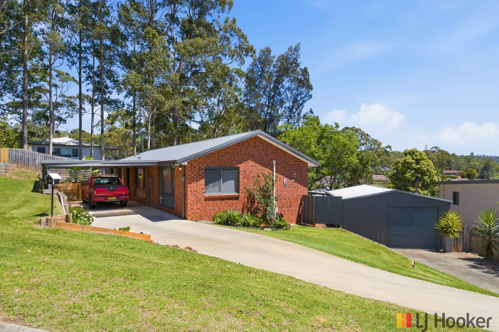 16 Bernadette Boulevard, Batehaven, Batehaven - Image 1