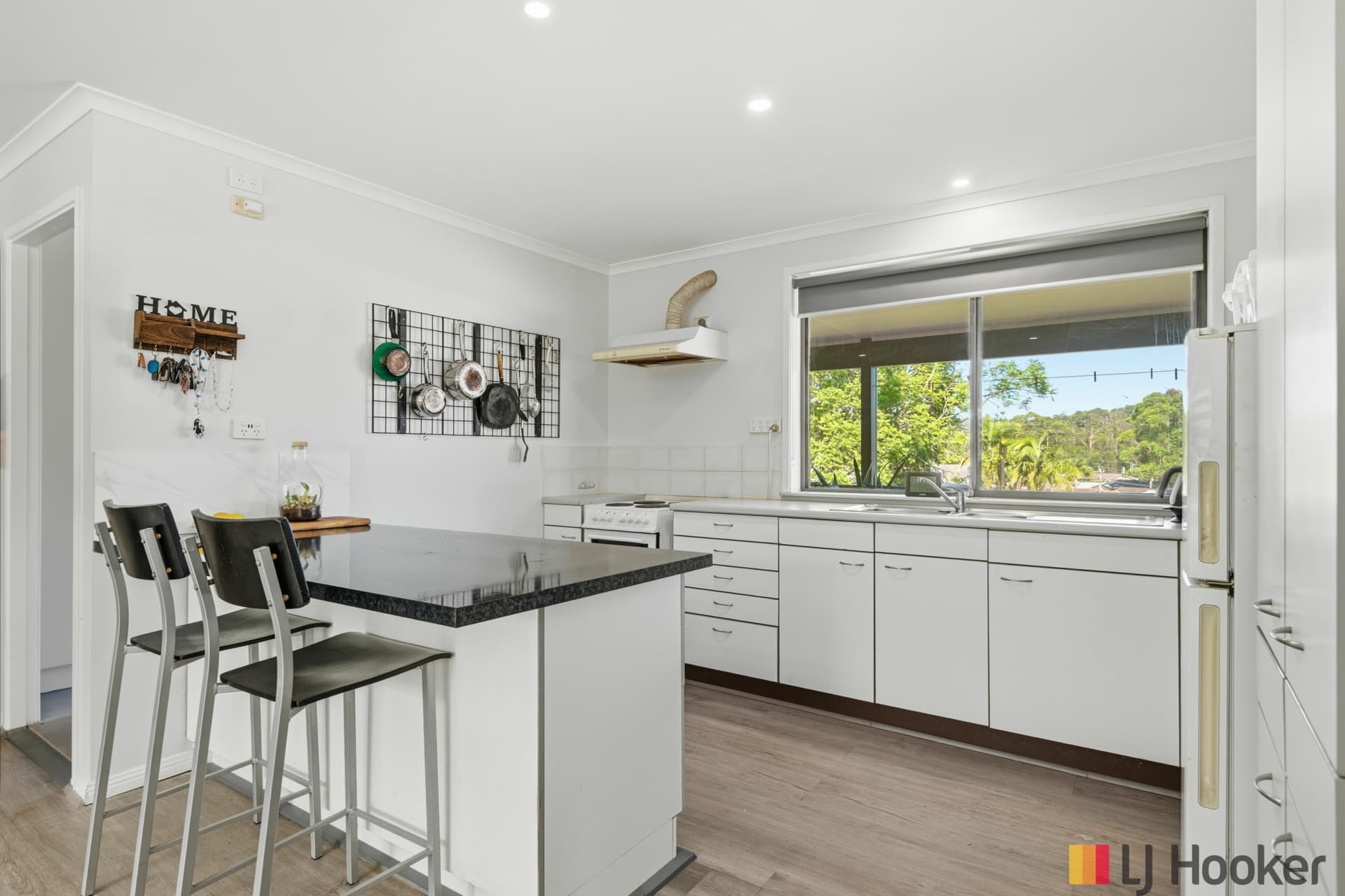 16 Bernadette Boulevard, Batehaven, Batehaven - Thumbnail 6