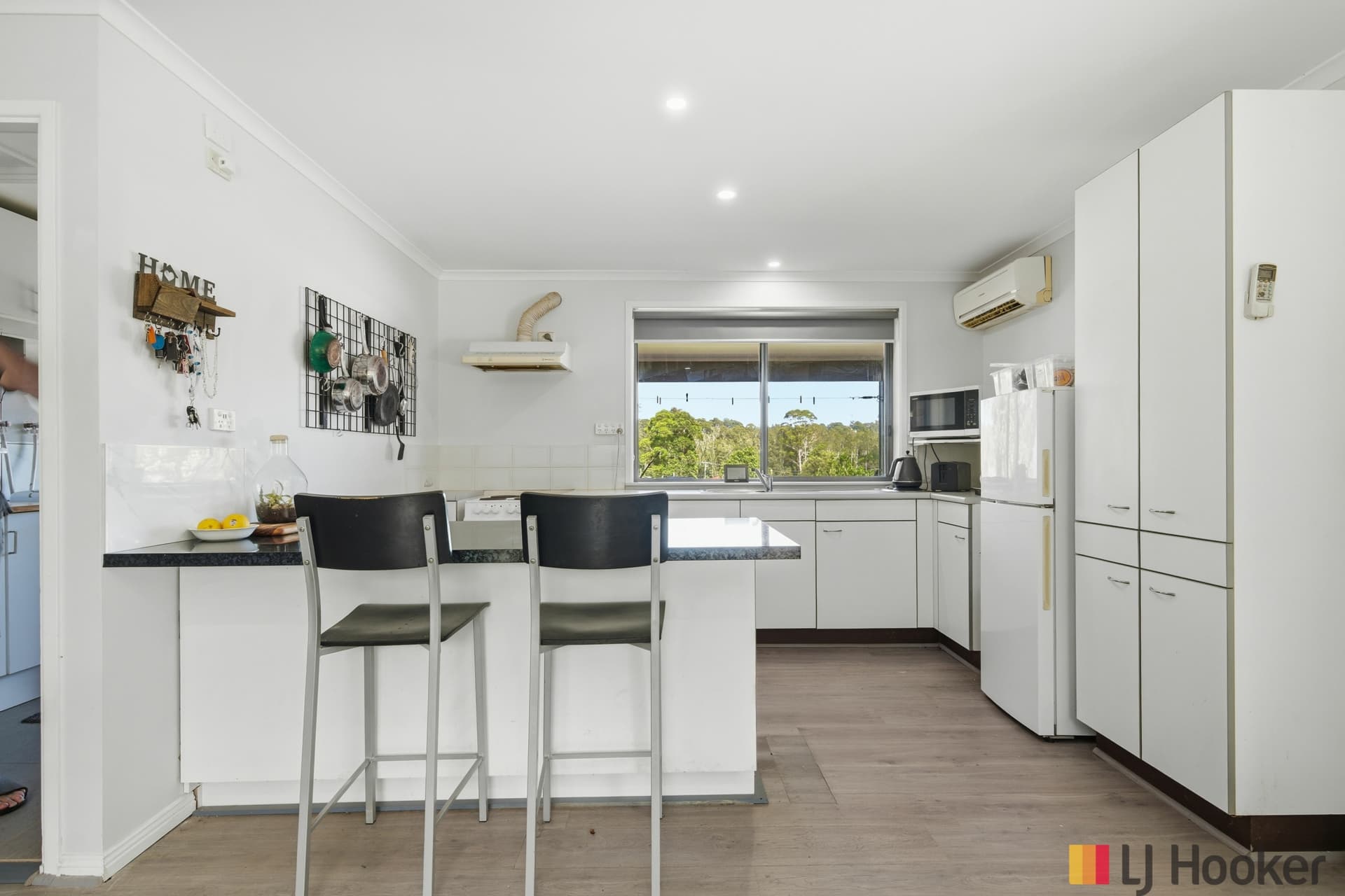 16 Bernadette Boulevard, Batehaven, Batehaven - Thumbnail 7