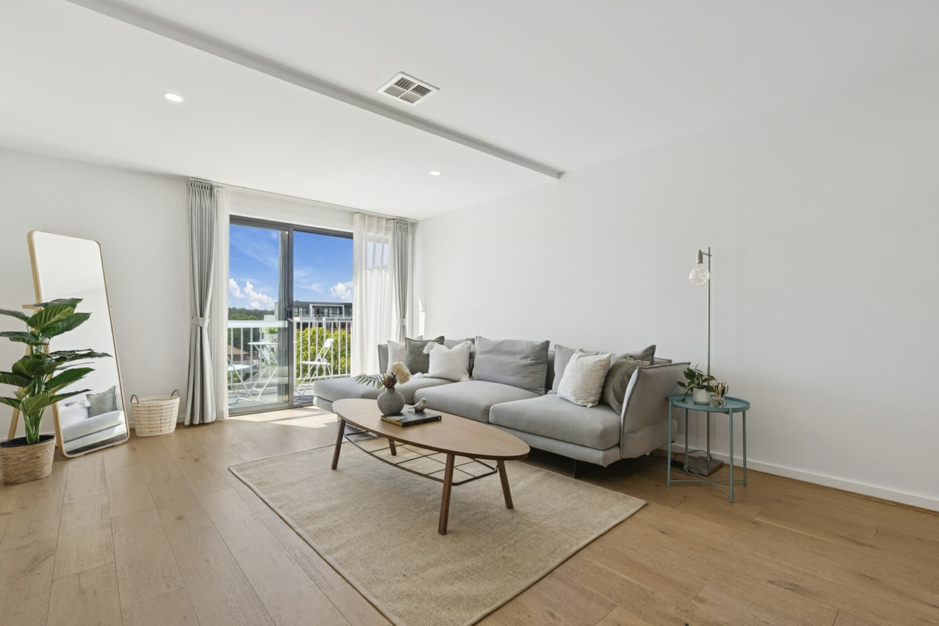 508/32 Mort Street, Braddon, Braddon - Thumbnail 2