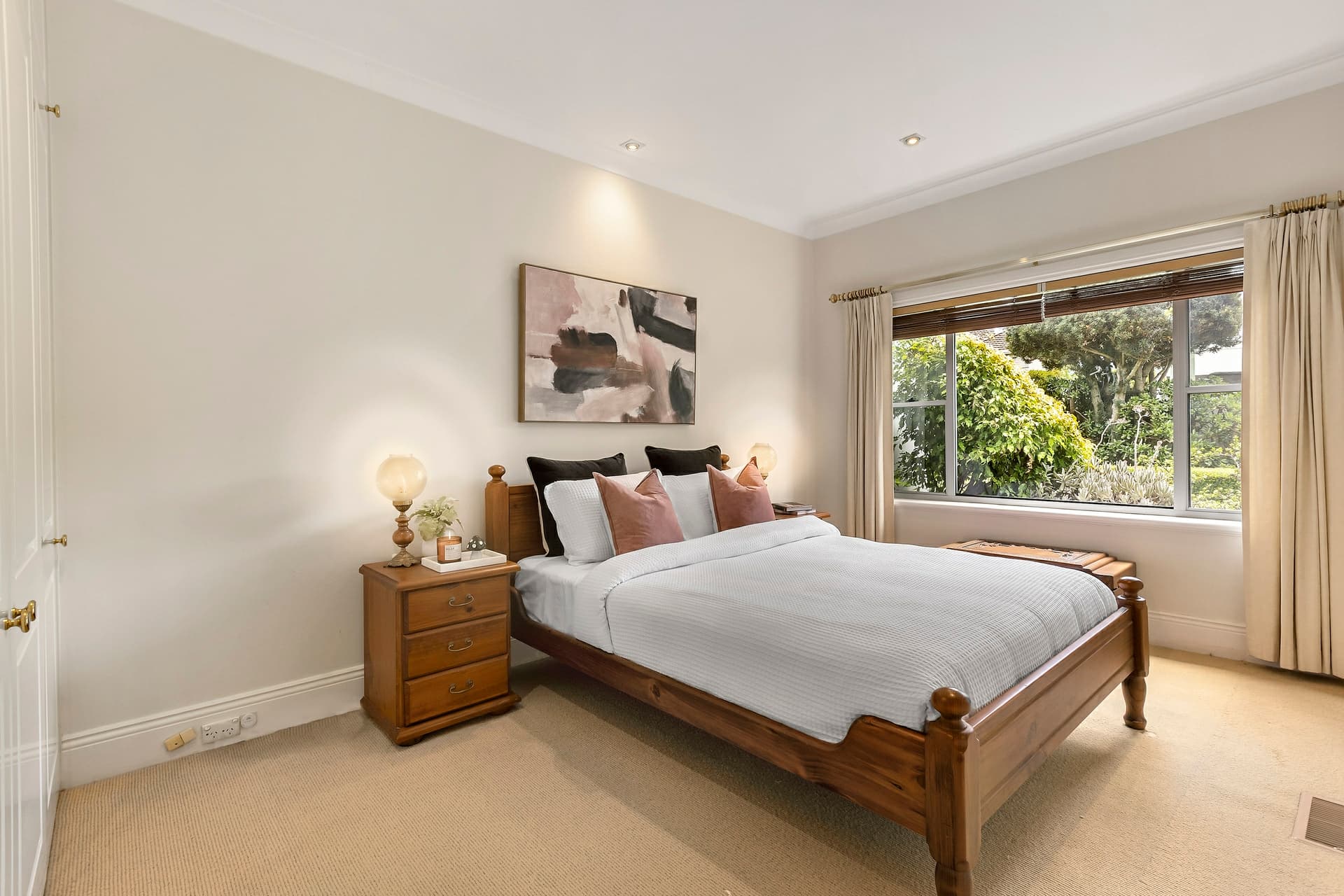 1 Ross Street, Seaforth, Seaforth - Thumbnail 8