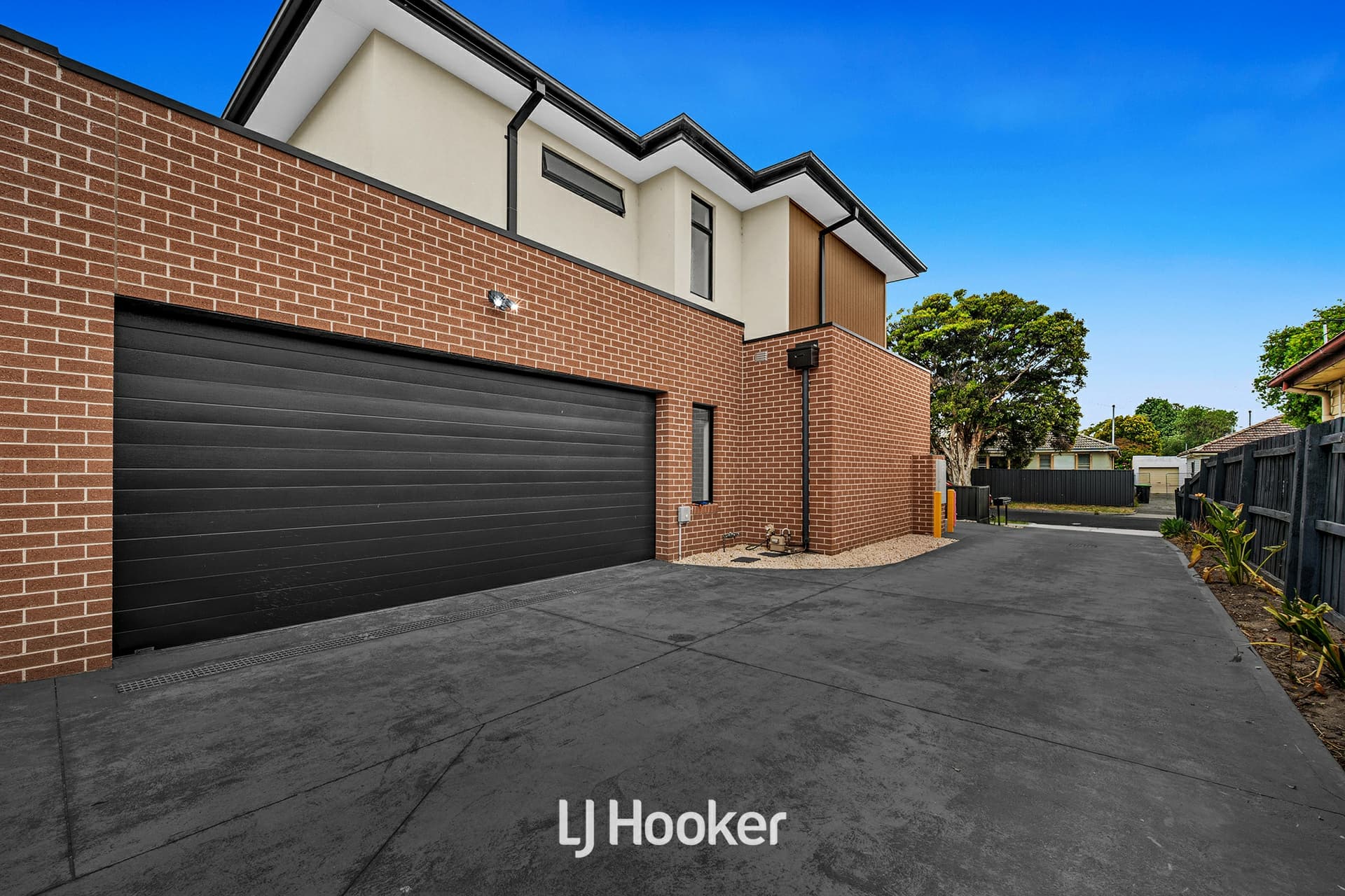 1-21 Wilma Avenue, Dandenong, Dandenong - Thumbnail 2