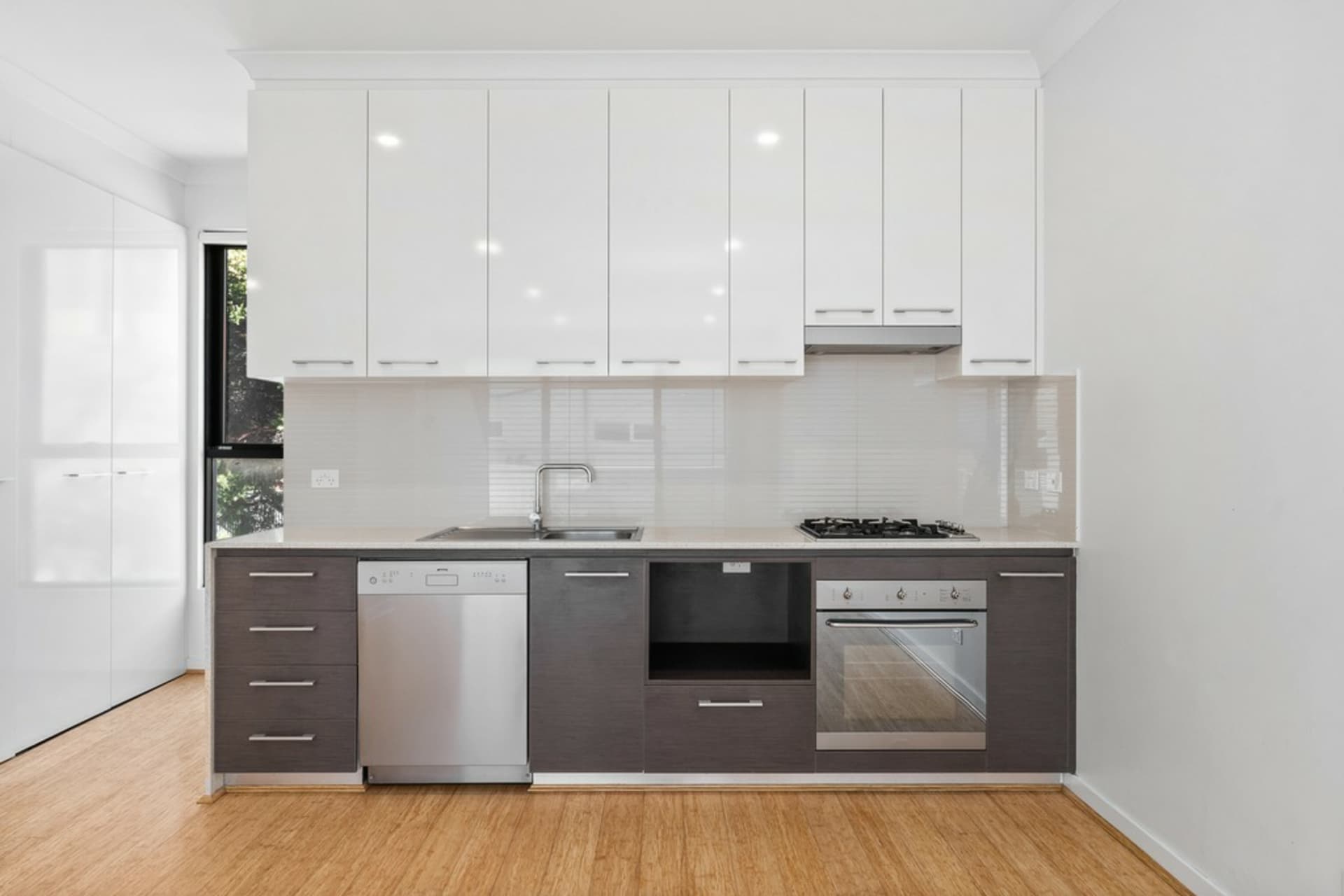 8 Aviary Grove, Thornbury, Thornbury - Thumbnail 4