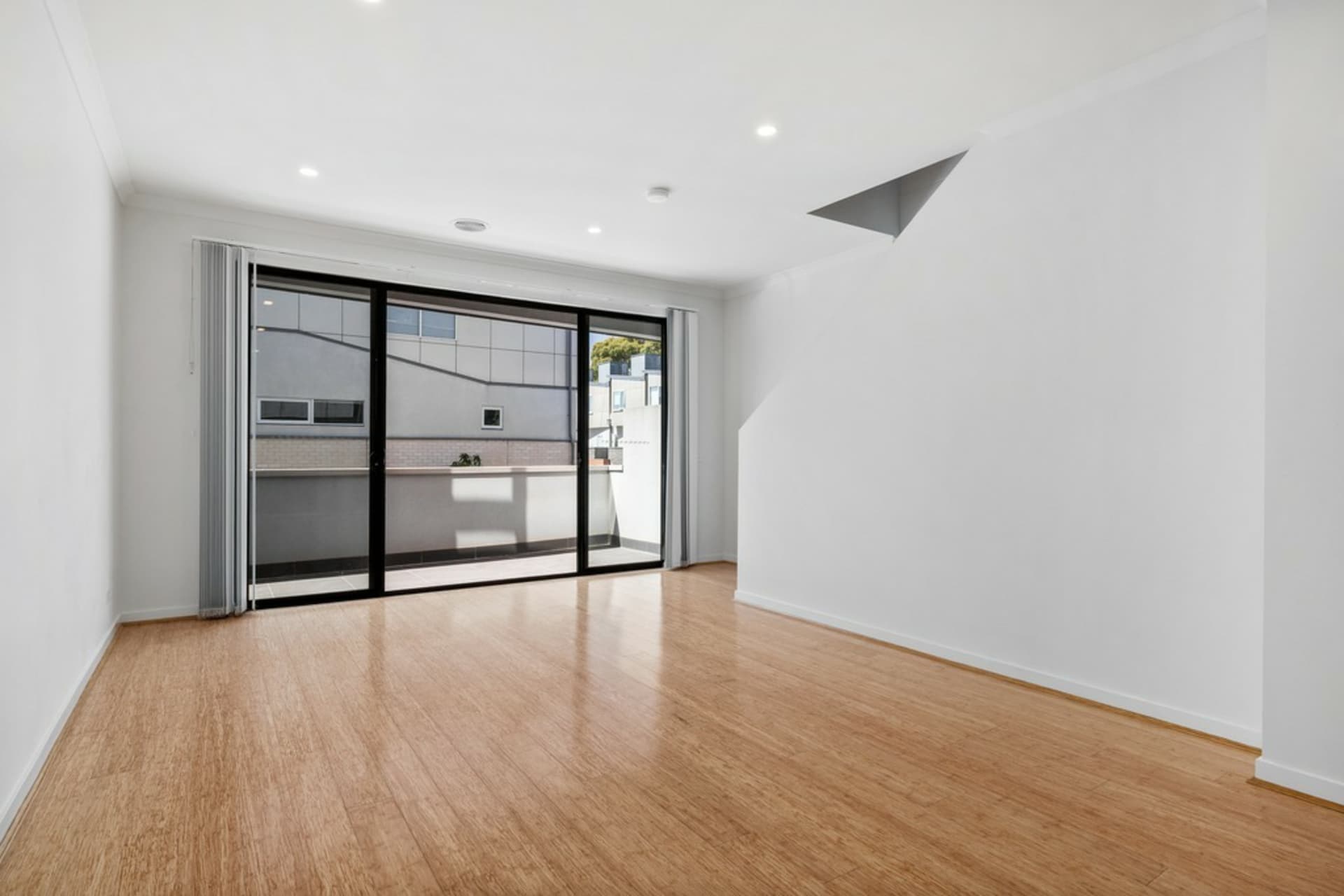 8 Aviary Grove, Thornbury, Thornbury - Thumbnail 5