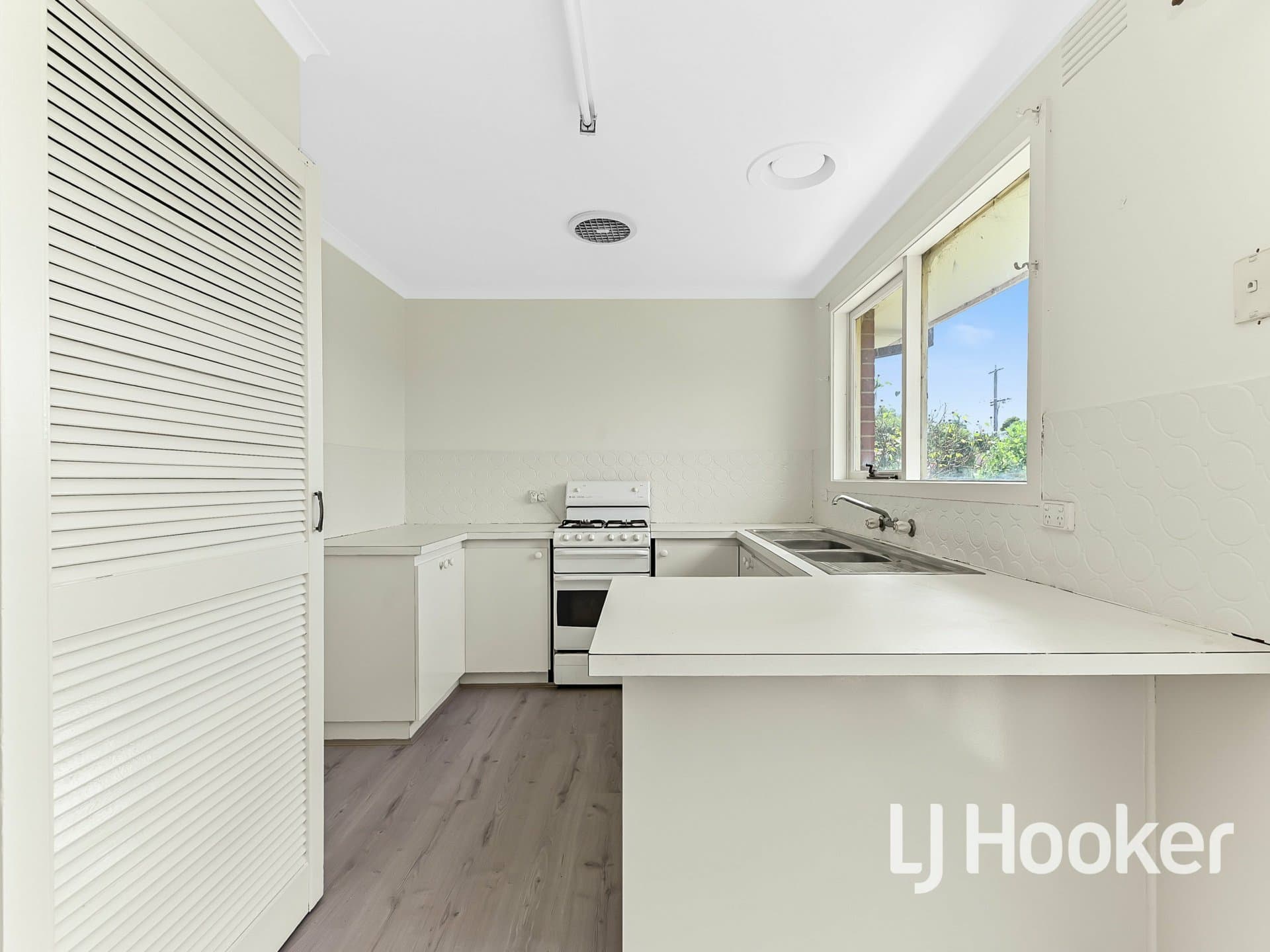6/4 Guest Road, Pakenham, Pakenham - Thumbnail 3