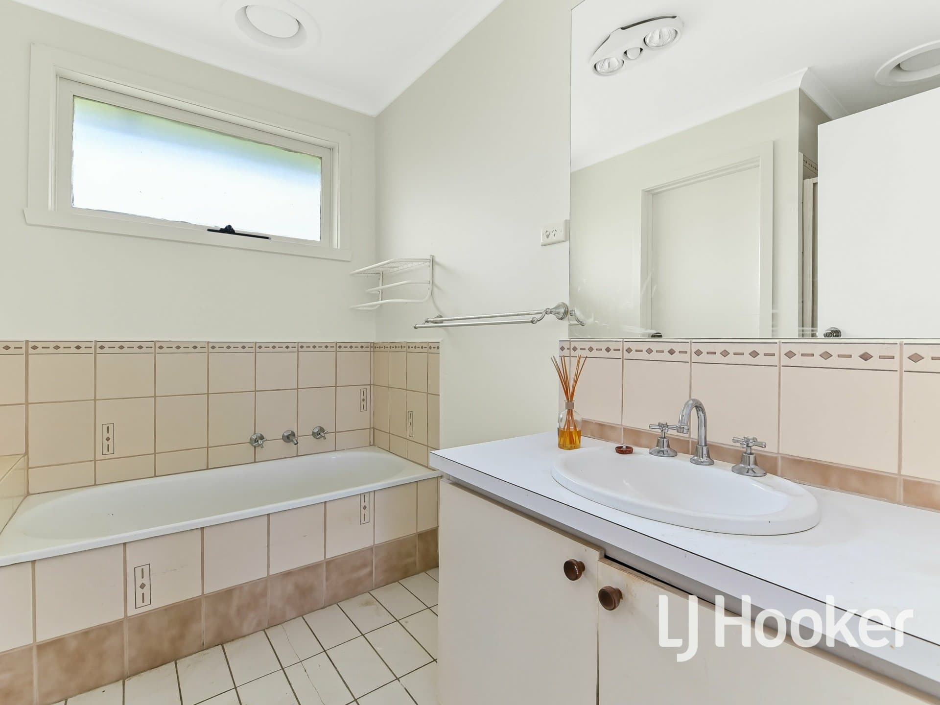 6/4 Guest Road, Pakenham, Pakenham - Thumbnail 7