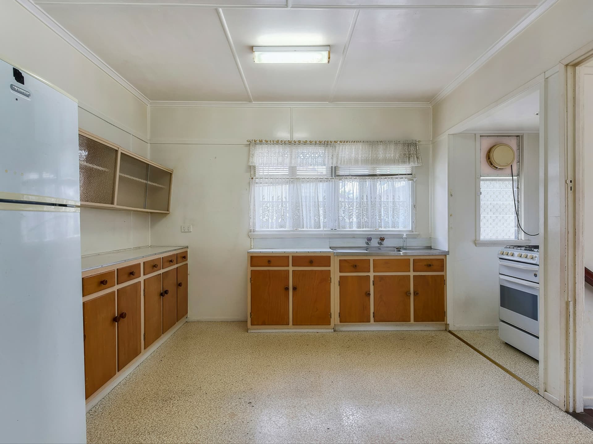 19 Abdale Street, Wavell Heights, Wavell Heights - Thumbnail 4