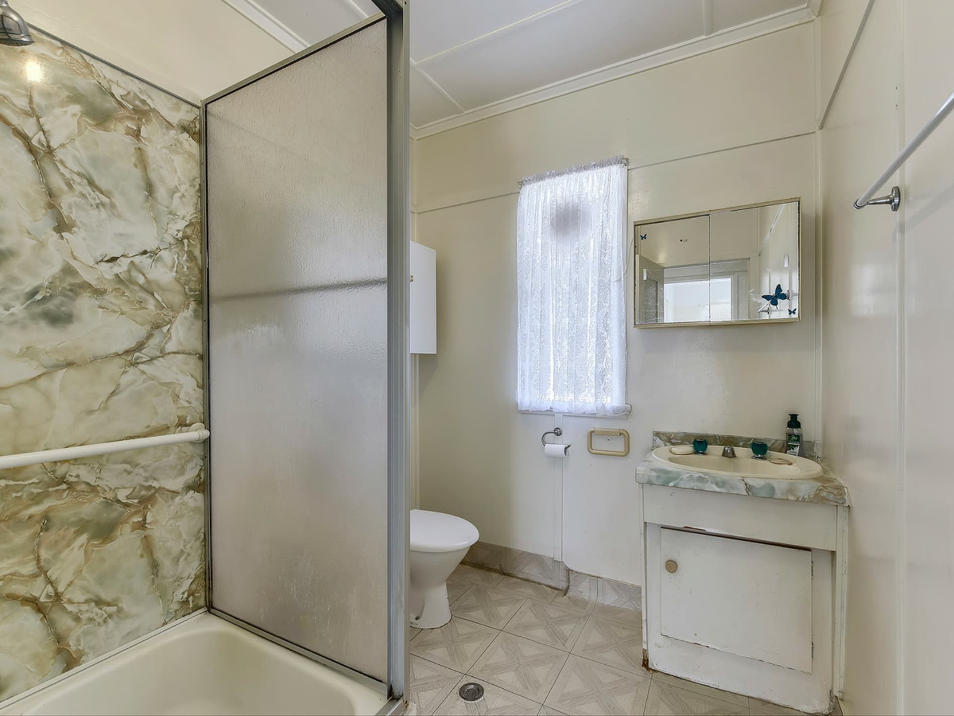 19 Abdale Street, Wavell Heights, Wavell Heights - Thumbnail 5