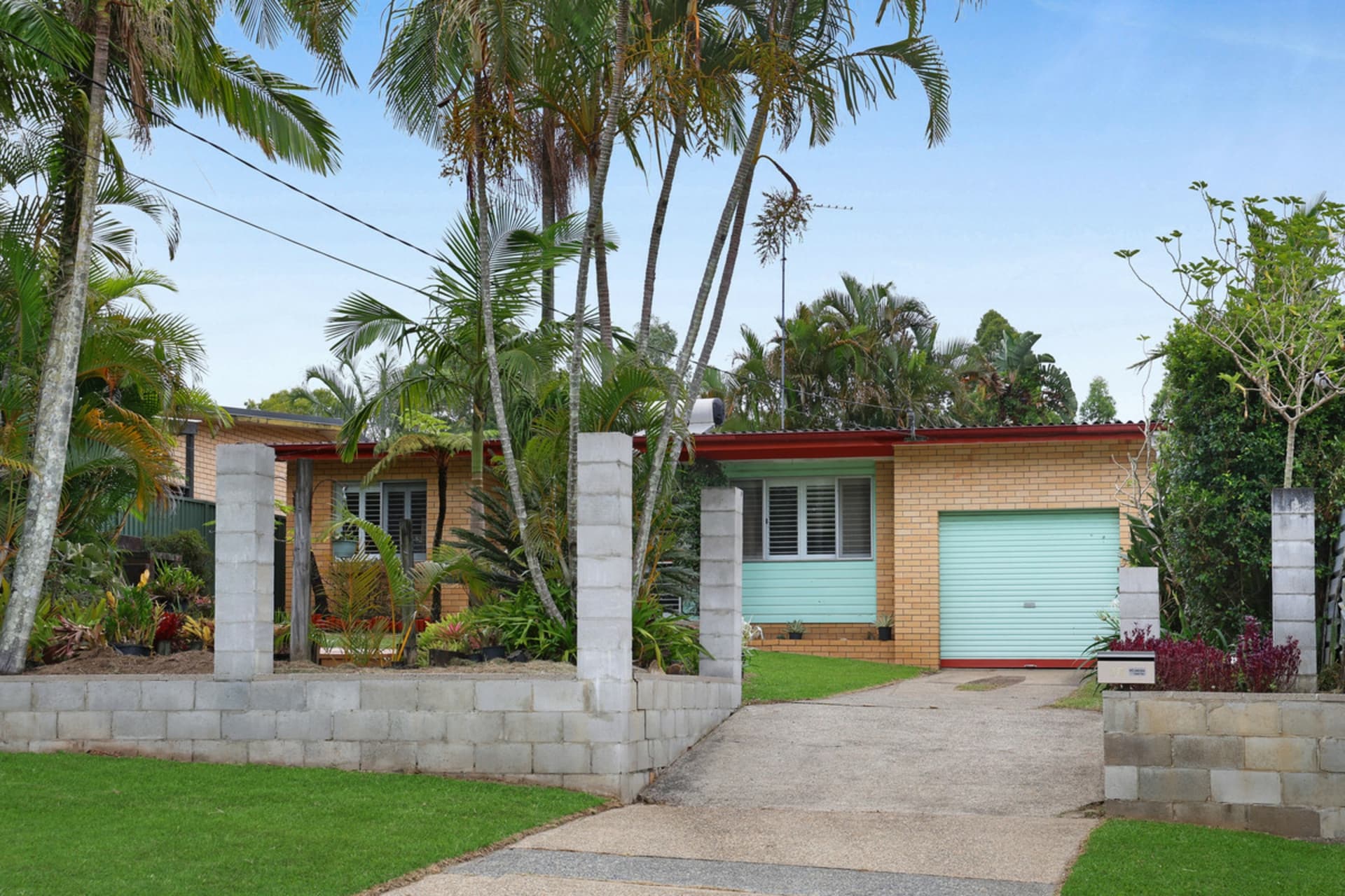 38 Sungold Avenue, Southport, Southport - Image 1