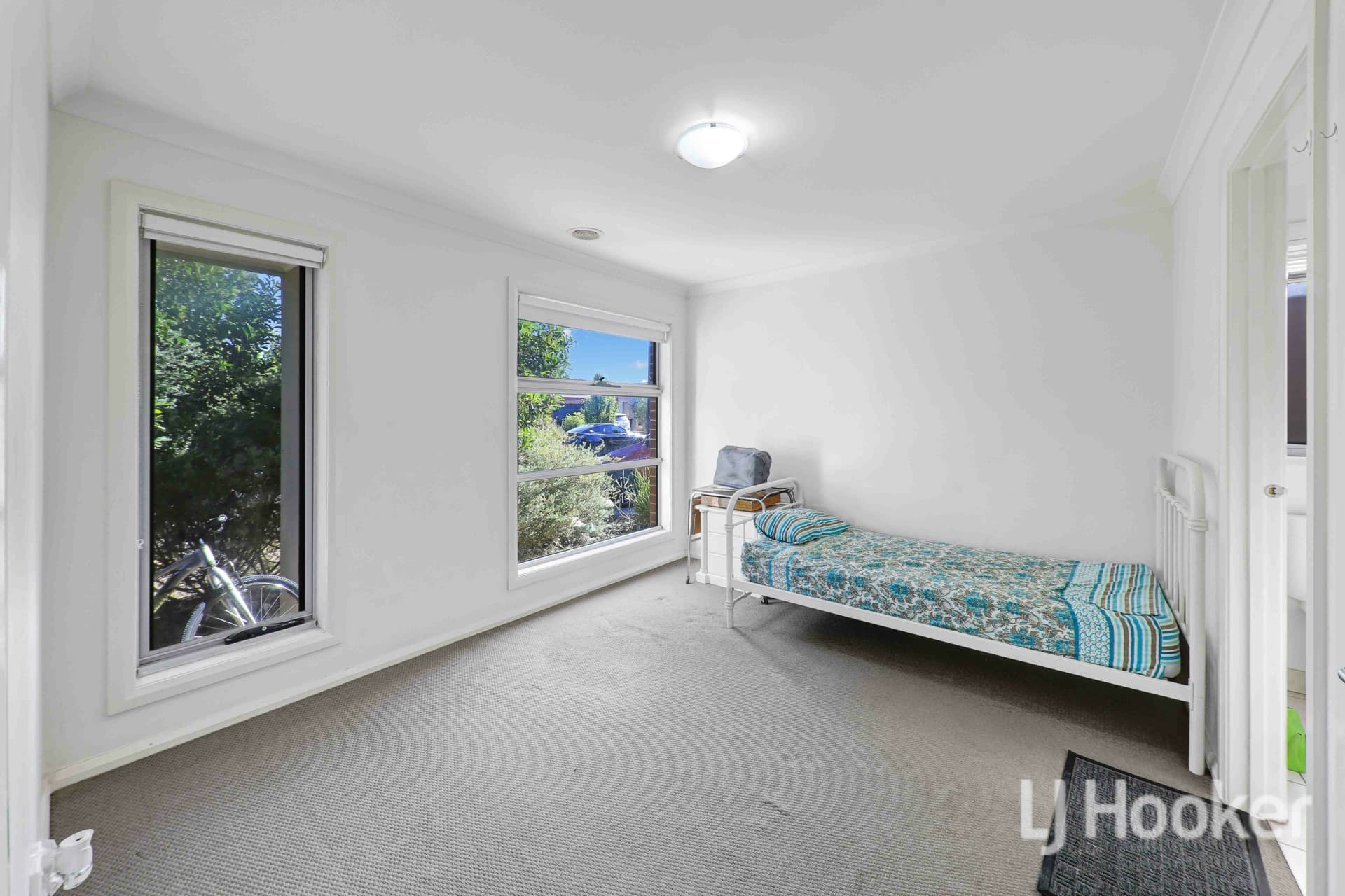6 Robinson Drive, Weir Views, Weir Views - Thumbnail 2