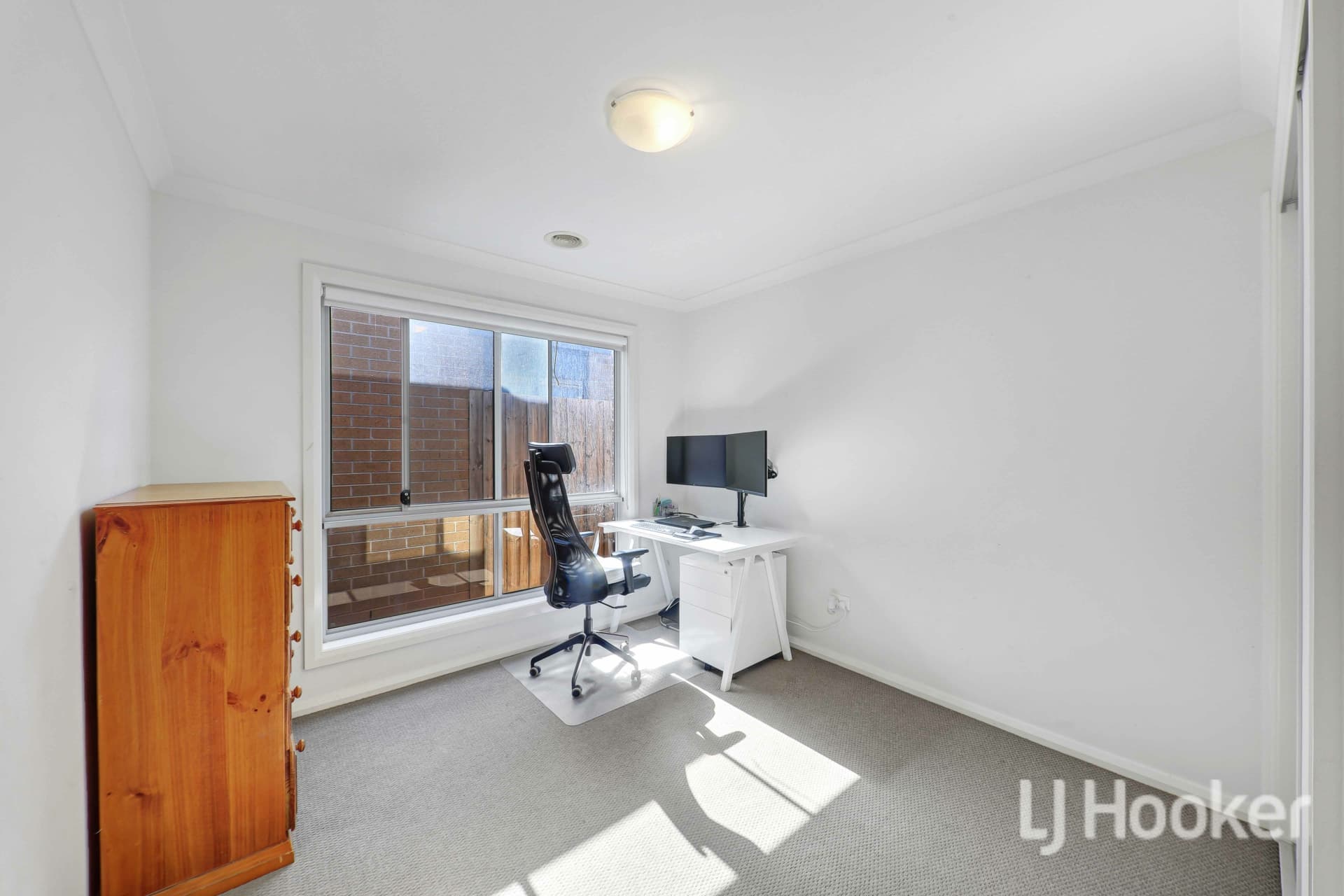 6 Robinson Drive, Weir Views, Weir Views - Thumbnail 4