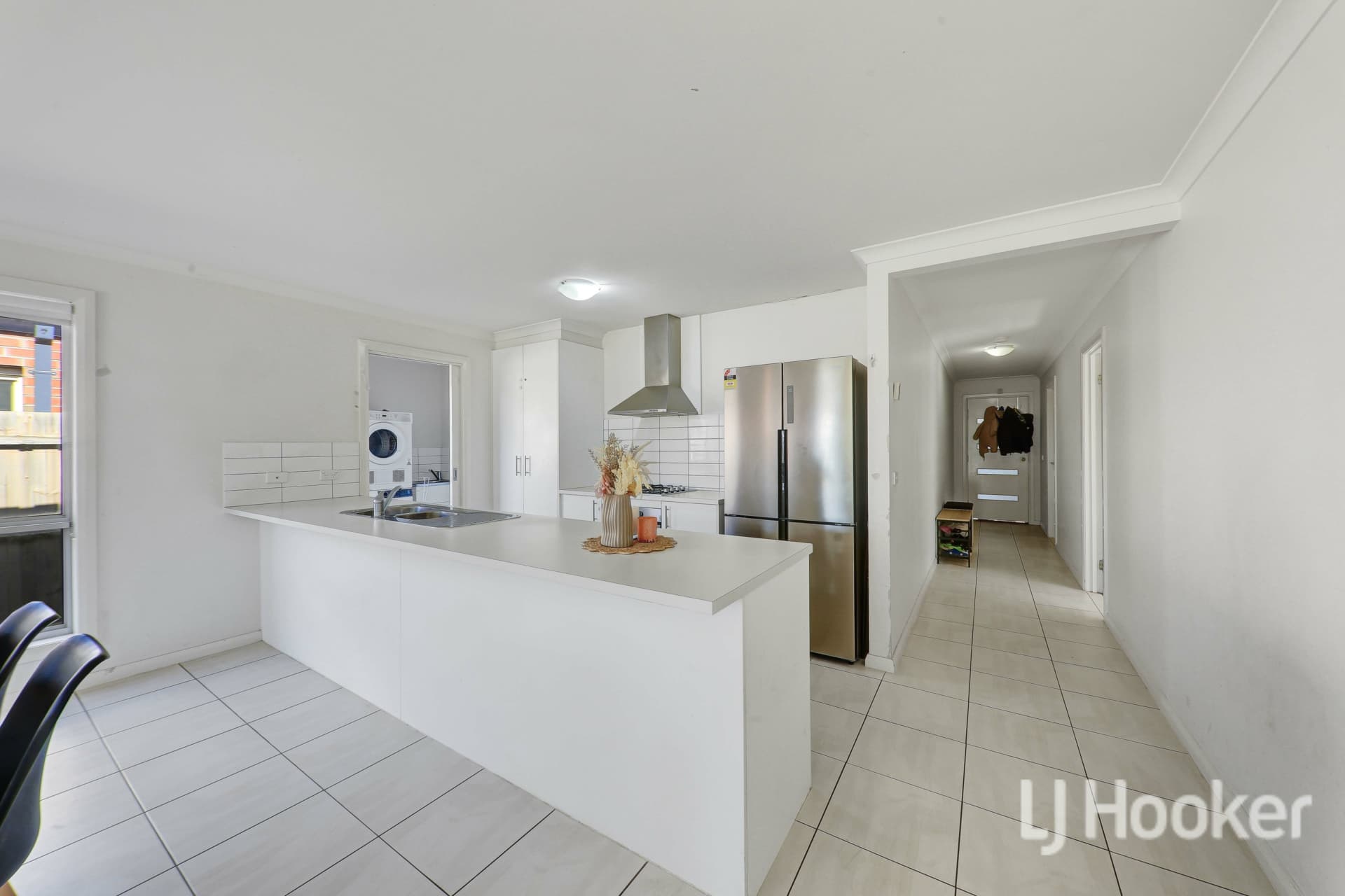 6 Robinson Drive, Weir Views, Weir Views - Thumbnail 5