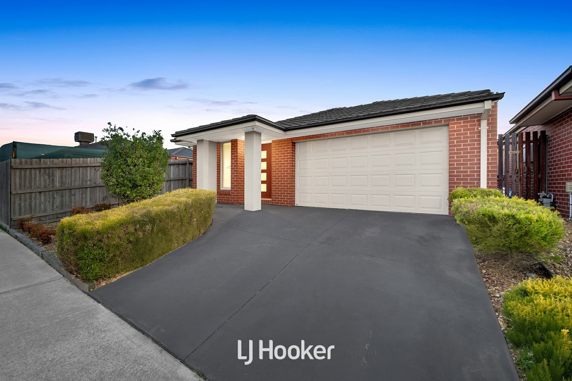 30 Chambers Crescent, Cranbourne North, Cranbourne North - Thumbnail 3