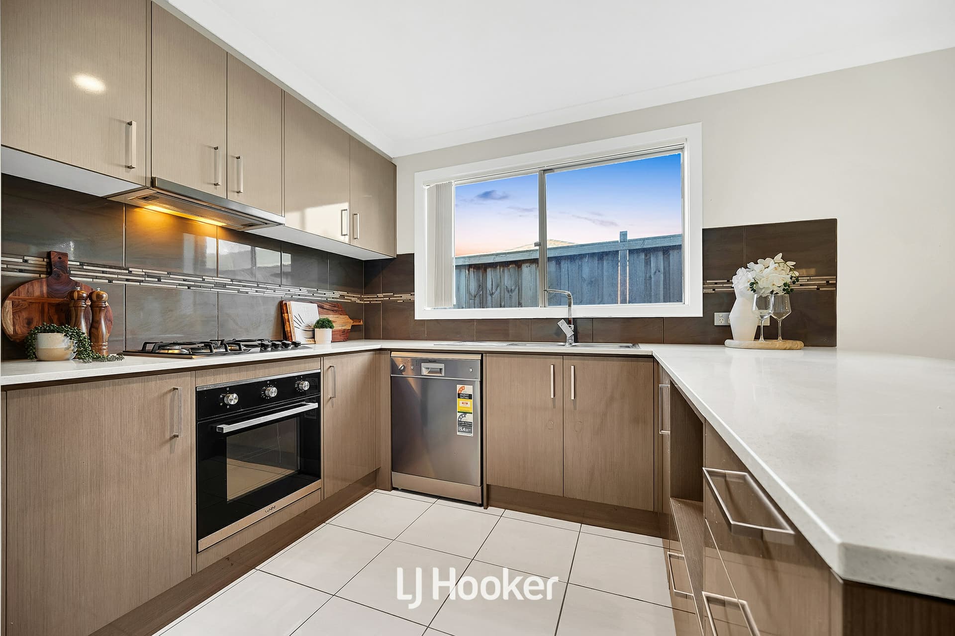 30 Chambers Crescent, Cranbourne North, Cranbourne North - Thumbnail 7
