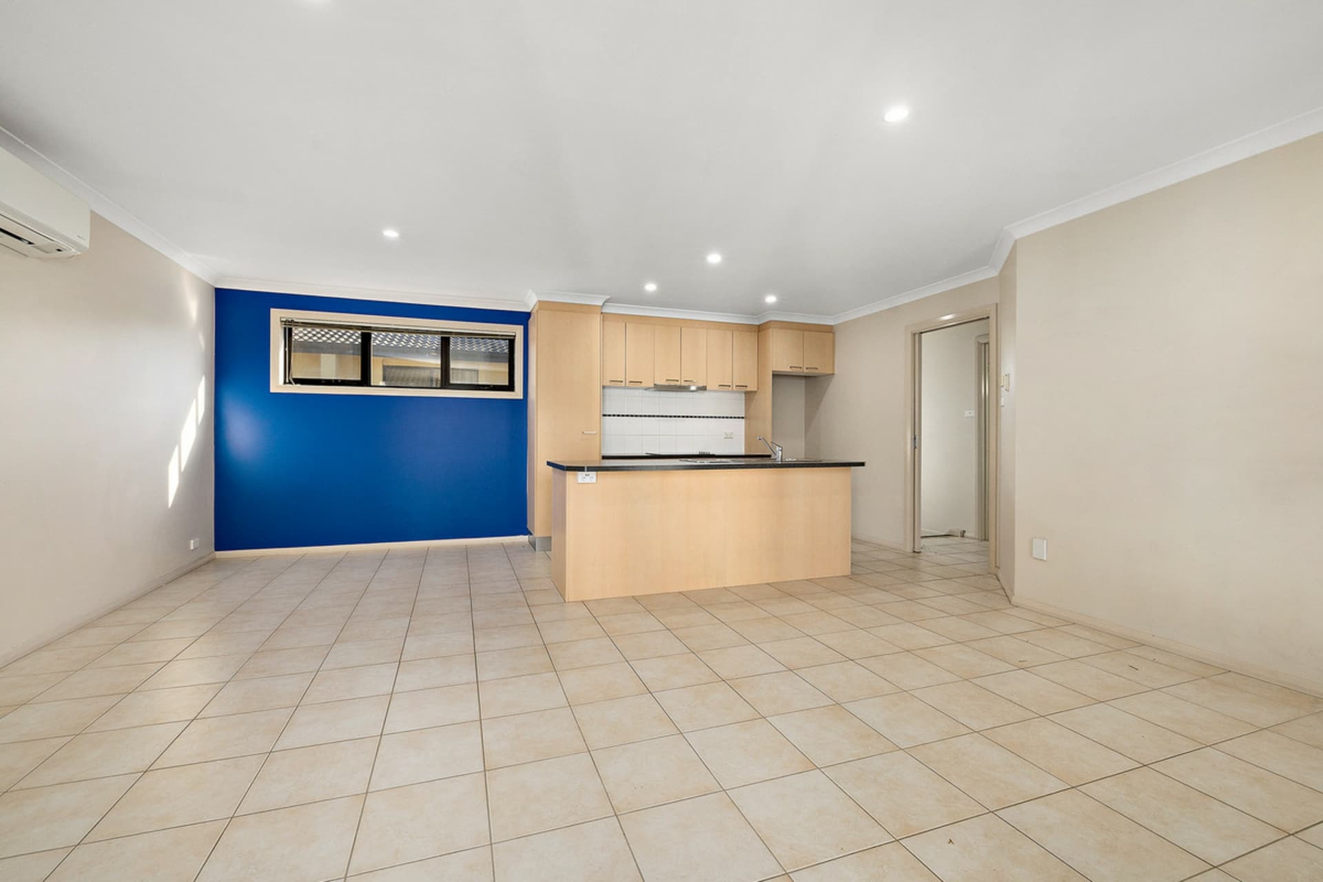 2/69 Hall Best Lane, Gungahlin, Gungahlin - Thumbnail 2