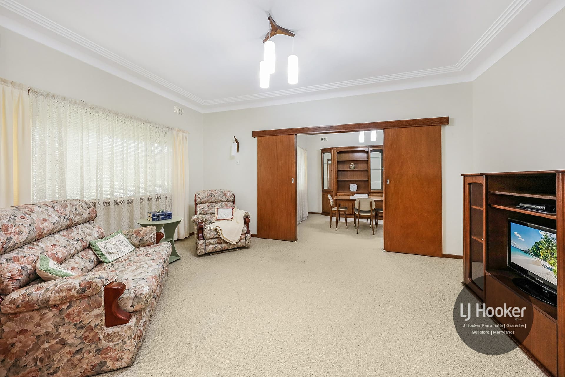 1 Ronald Place, Guildford, Guildford - Thumbnail 3