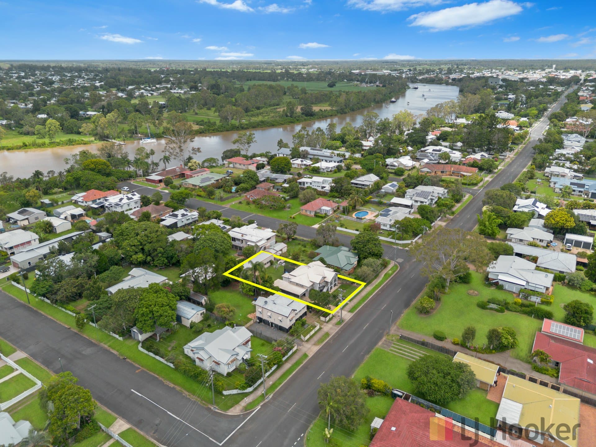 355 Lennox Street, Maryborough, Maryborough - Thumbnail 2