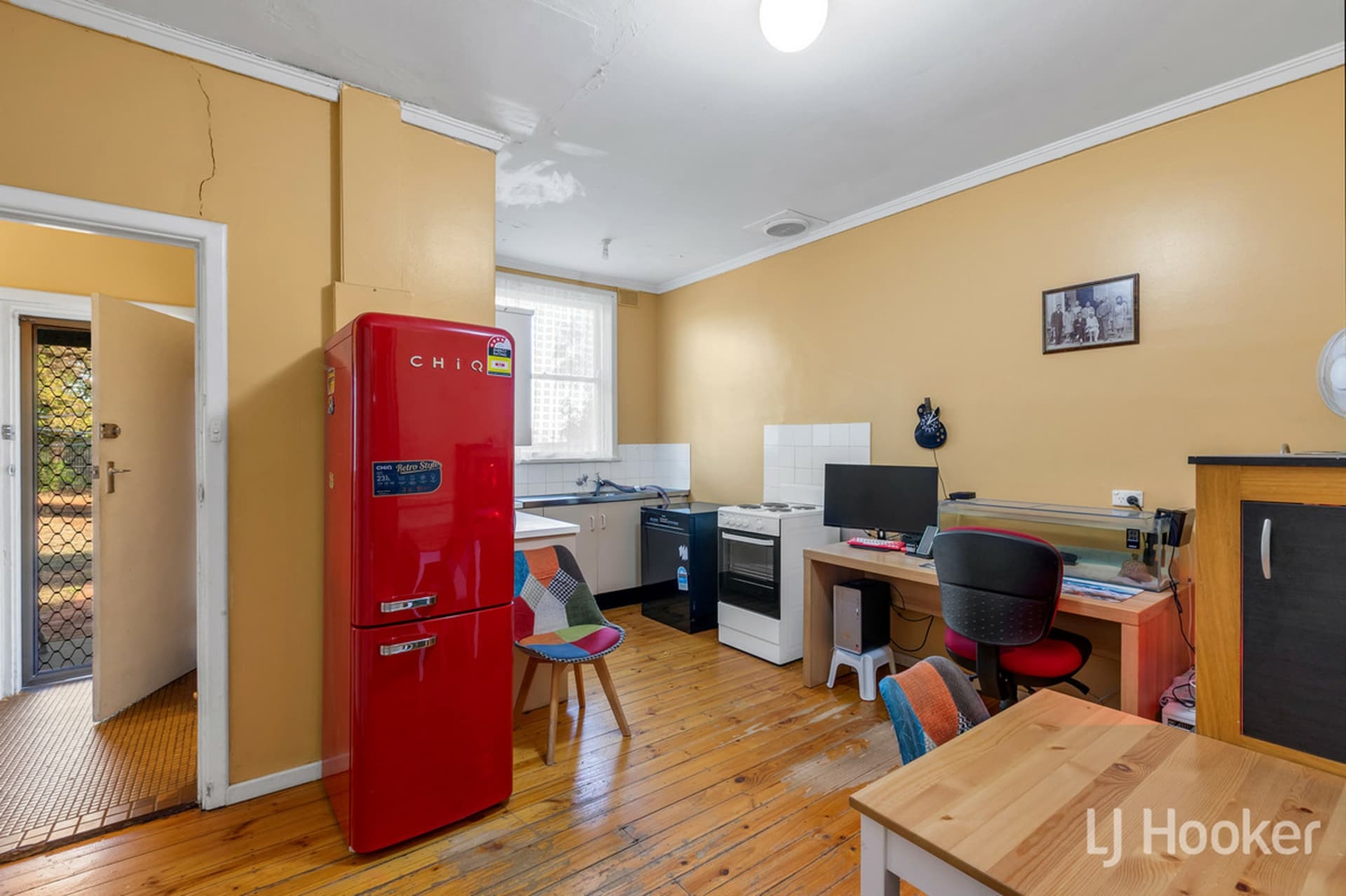 14 Cullen Street, Elizabeth Park, Elizabeth Park - Thumbnail 8