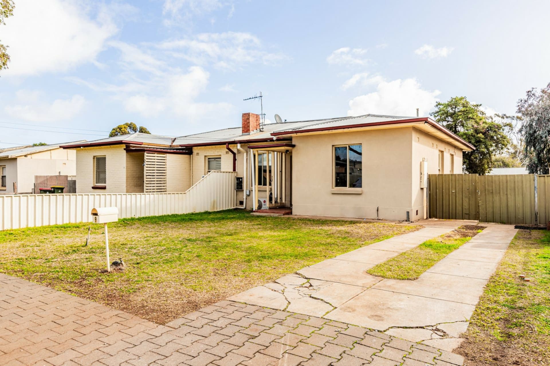 9 Johnston Road, Elizabeth Downs, Elizabeth Downs - Thumbnail 2